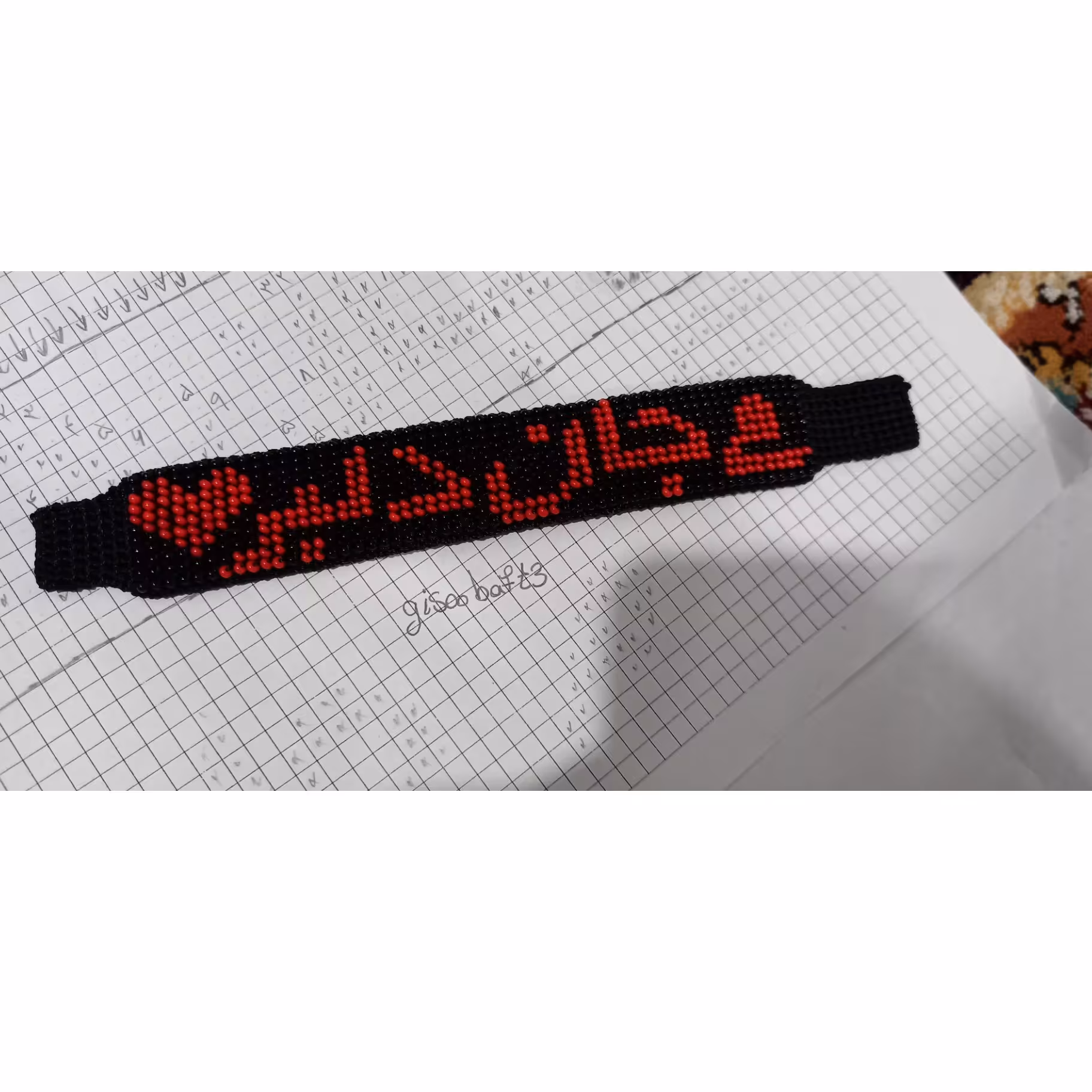 دستبند زندانبافت با طرح سفارشی