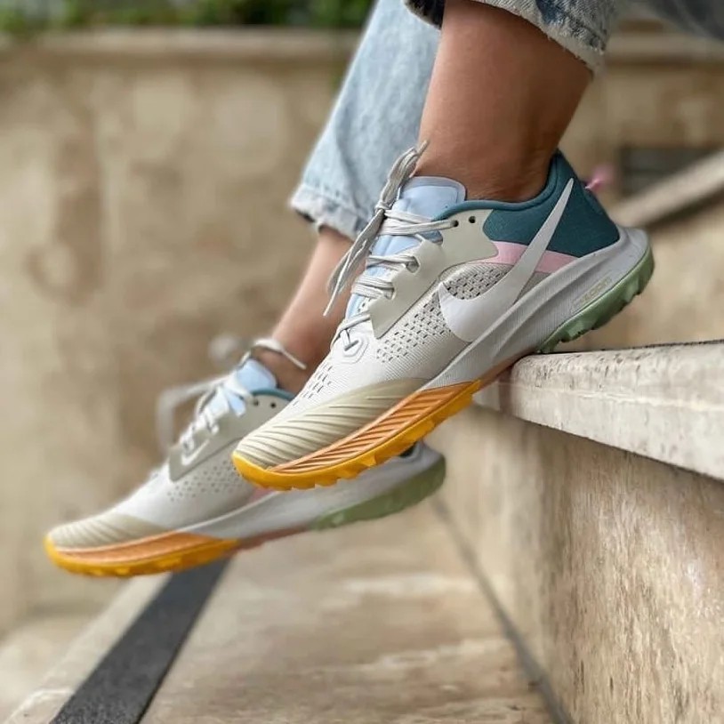 818 کتونی نایک ست مرد و زن مناسب رانینگ طرح خاص NIKE