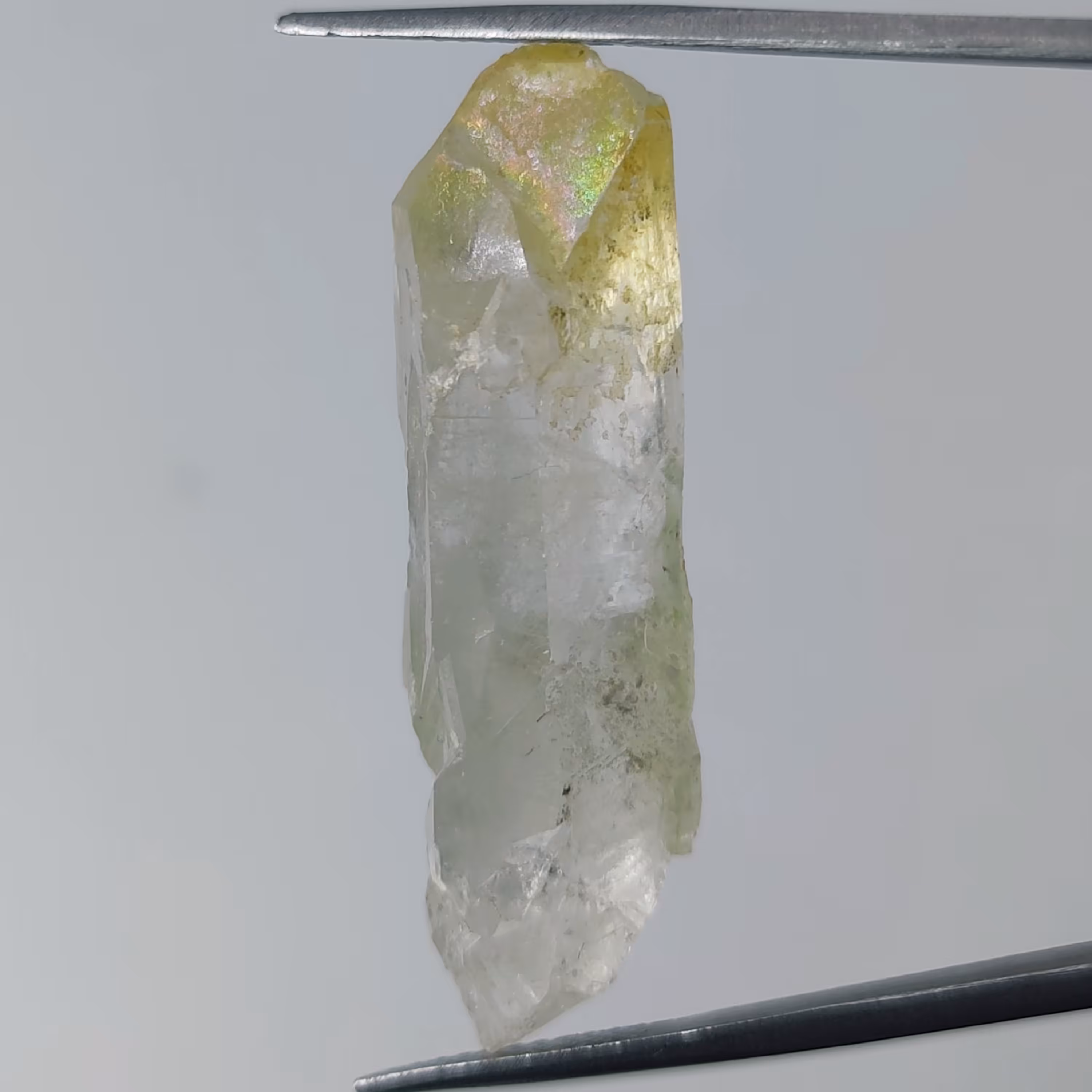 بلور شفاف سنگ کوارتز معدنی تیتانیوم دار طبیعی    