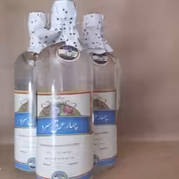 عرق چهل گیاه اصل برند آقا بزرگ کاشان