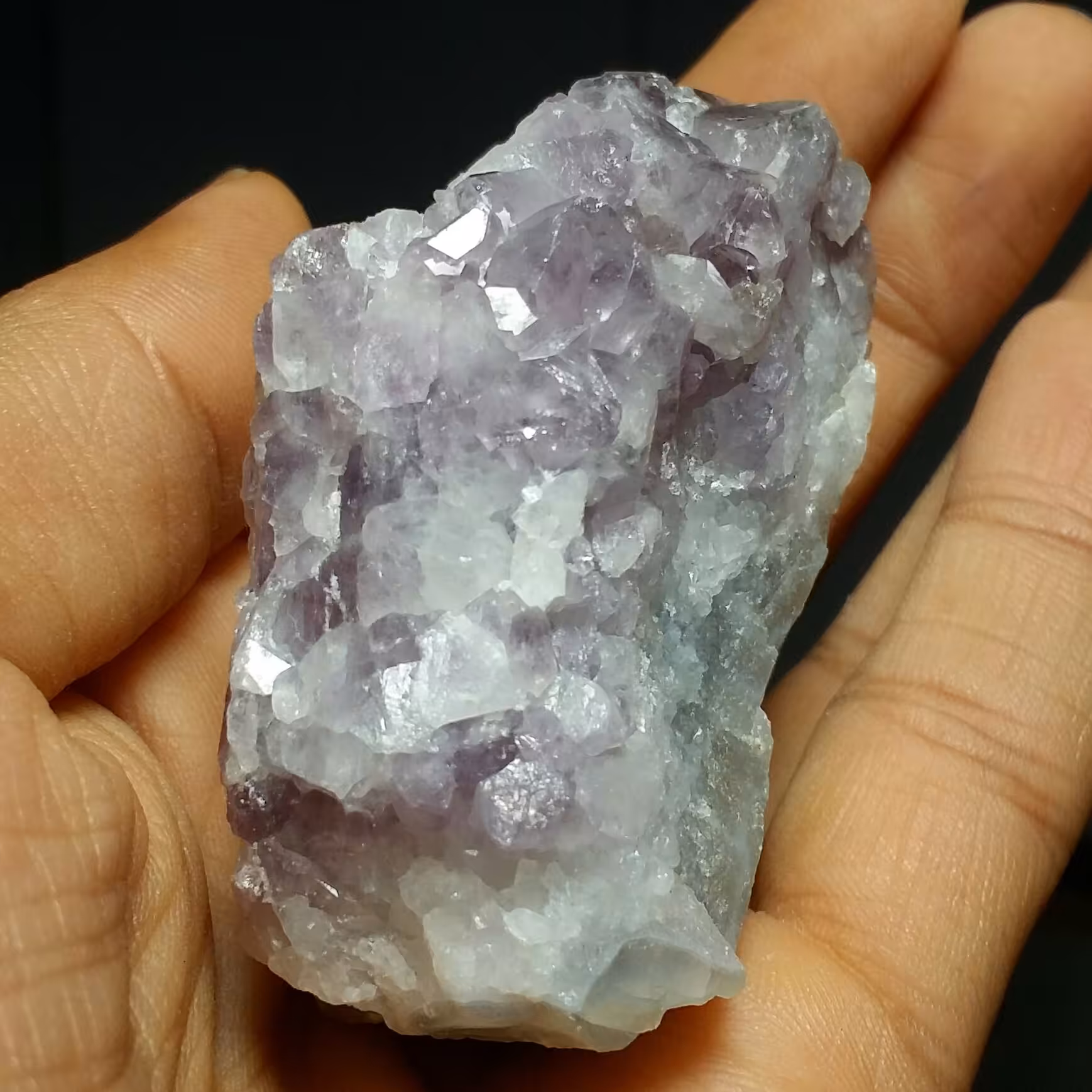 سنگ راف آمیتیس بلور درشت پر رنگ بسیار زیبا دیدنی کاملا طبیعی شاهکار خلقت خااااص
نمونه ای فوق کلکسیونی
کد 9737