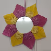 اینه مکرومه