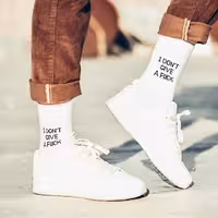 جوراب نوشته دار ساقدار زمینه سفید اسپرت نخ پنبه