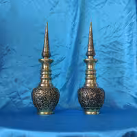 تنگ شاخ دار  قلمزنی برنجی با قلم گل ومرغ درشت