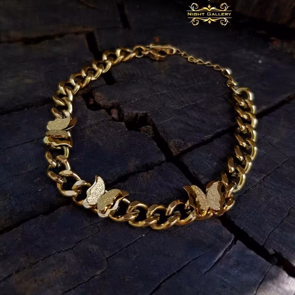 دستبند کارتیر پروانه ای