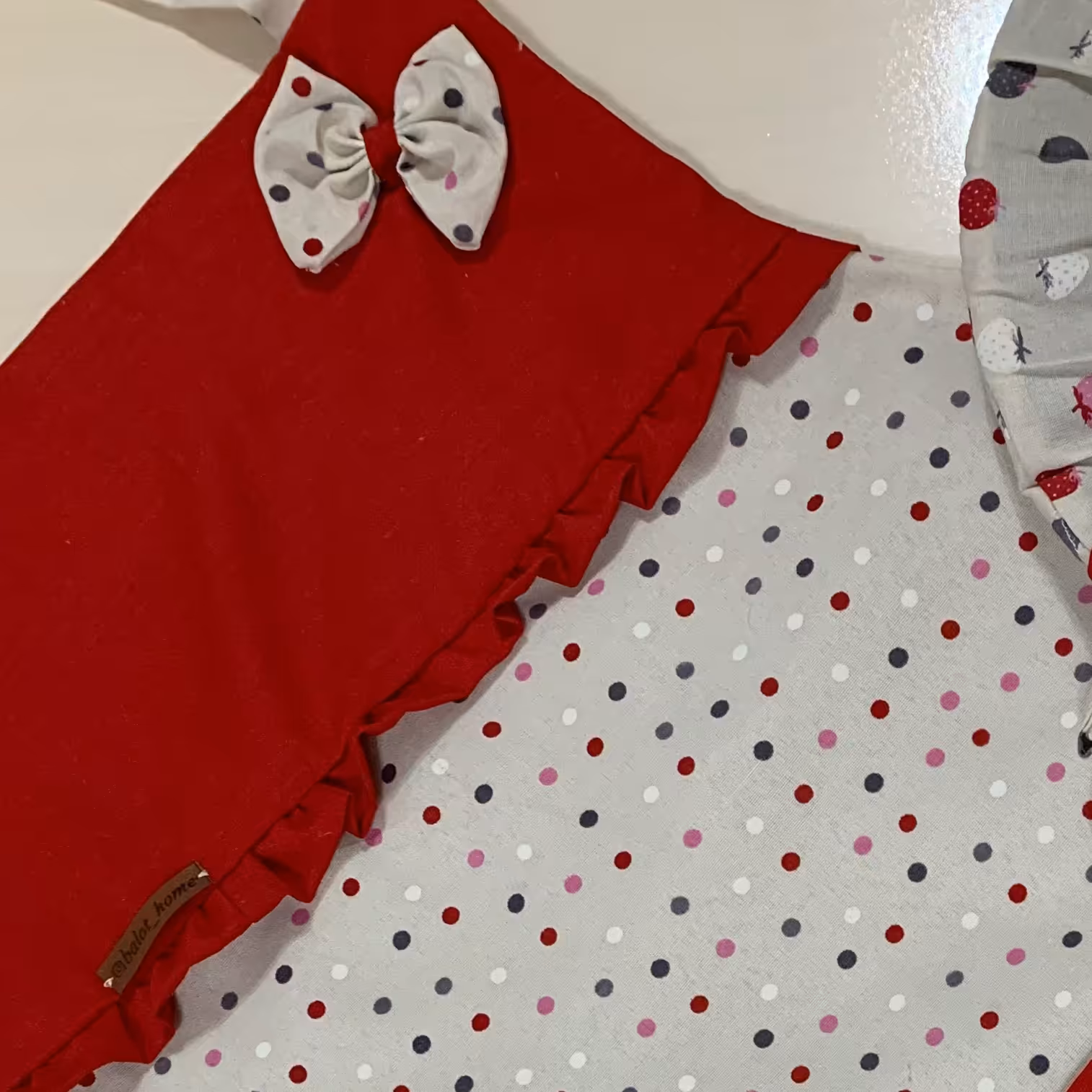 دمکنی و پیشبند