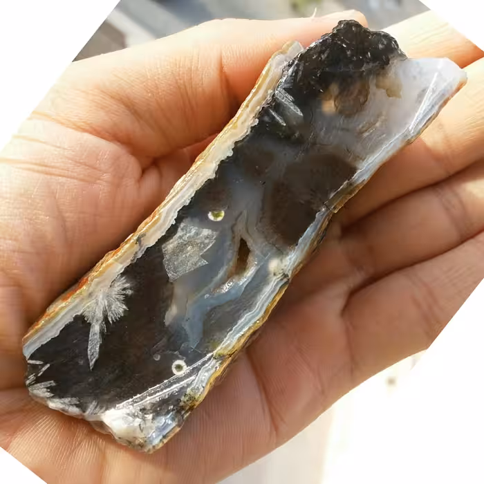 اسلایس سنگ راف عقیق مویی تکرار نشدنی بی نظیر محشر 100درصد طبیعی
شاهکار خلقت
با قابلیت ساخت چند نگین خارق العاده