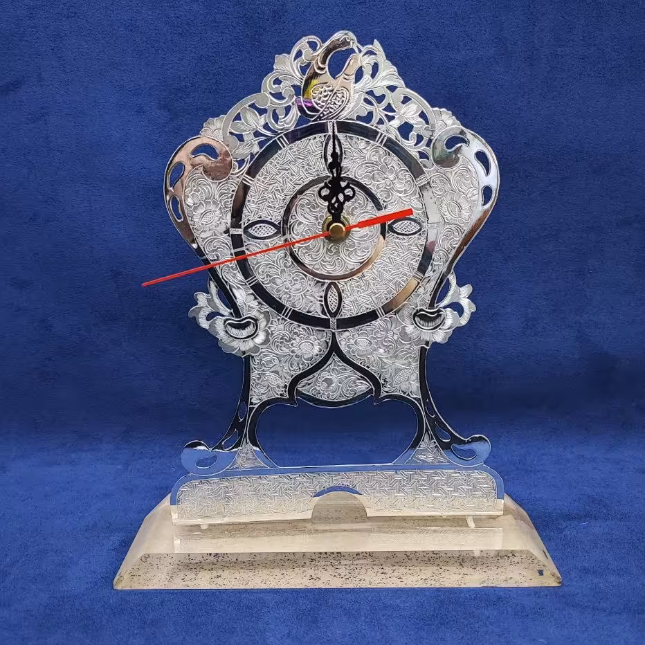 ساعت رومیزی 