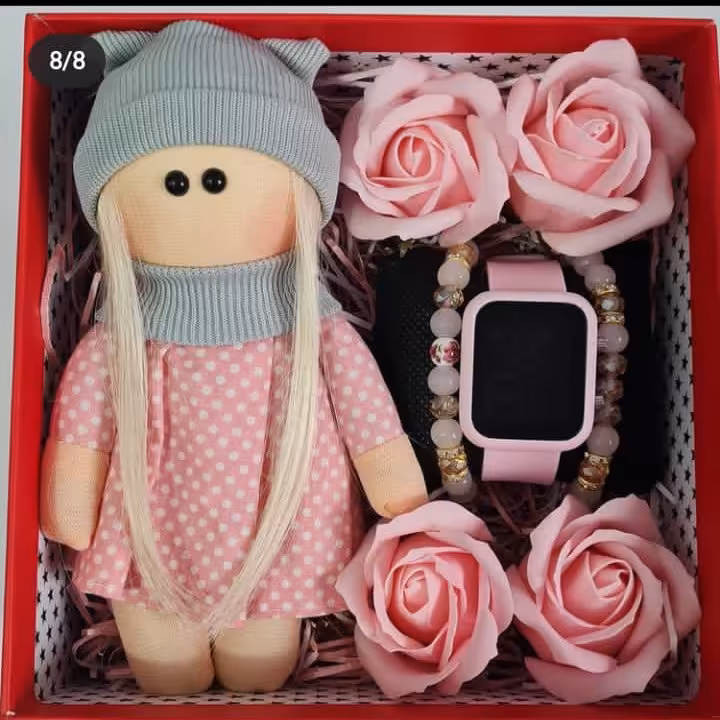 پک کامل کادویی شامل ساعت ال ای دی و دستبند کریستالی.گل رز عطری.عروسک و هارد باکس
