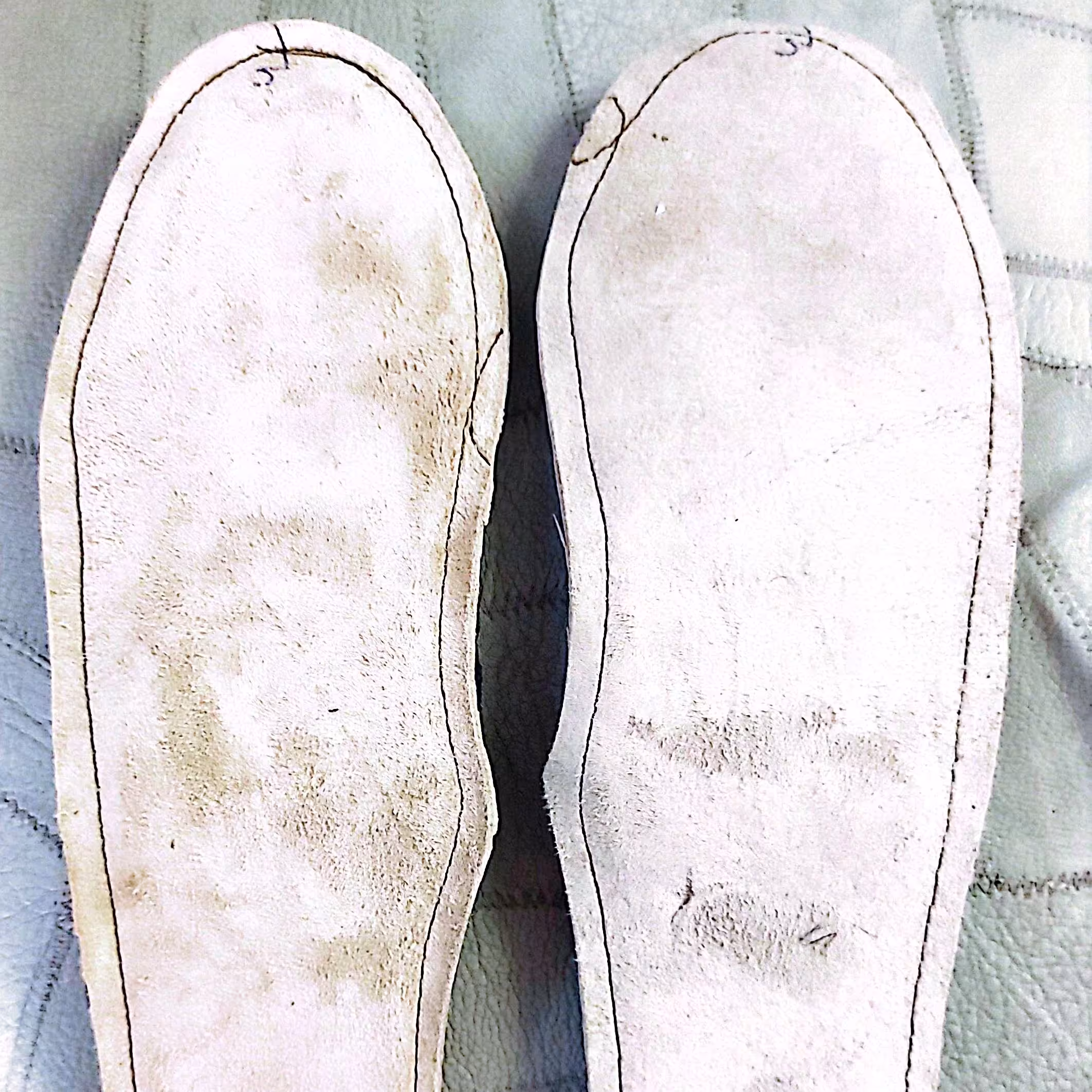 کفی طبی جنس چرم طبیعی مناسب برای قوس پا و جلوگیری از کمردرد و زانو درد 