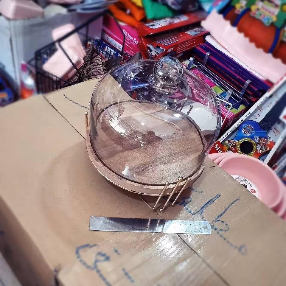 
شارژ مجدد بنا به درخواست شما
کاپ کیک استند دار رزگلد طرح پیانو 
پایه چوبی
