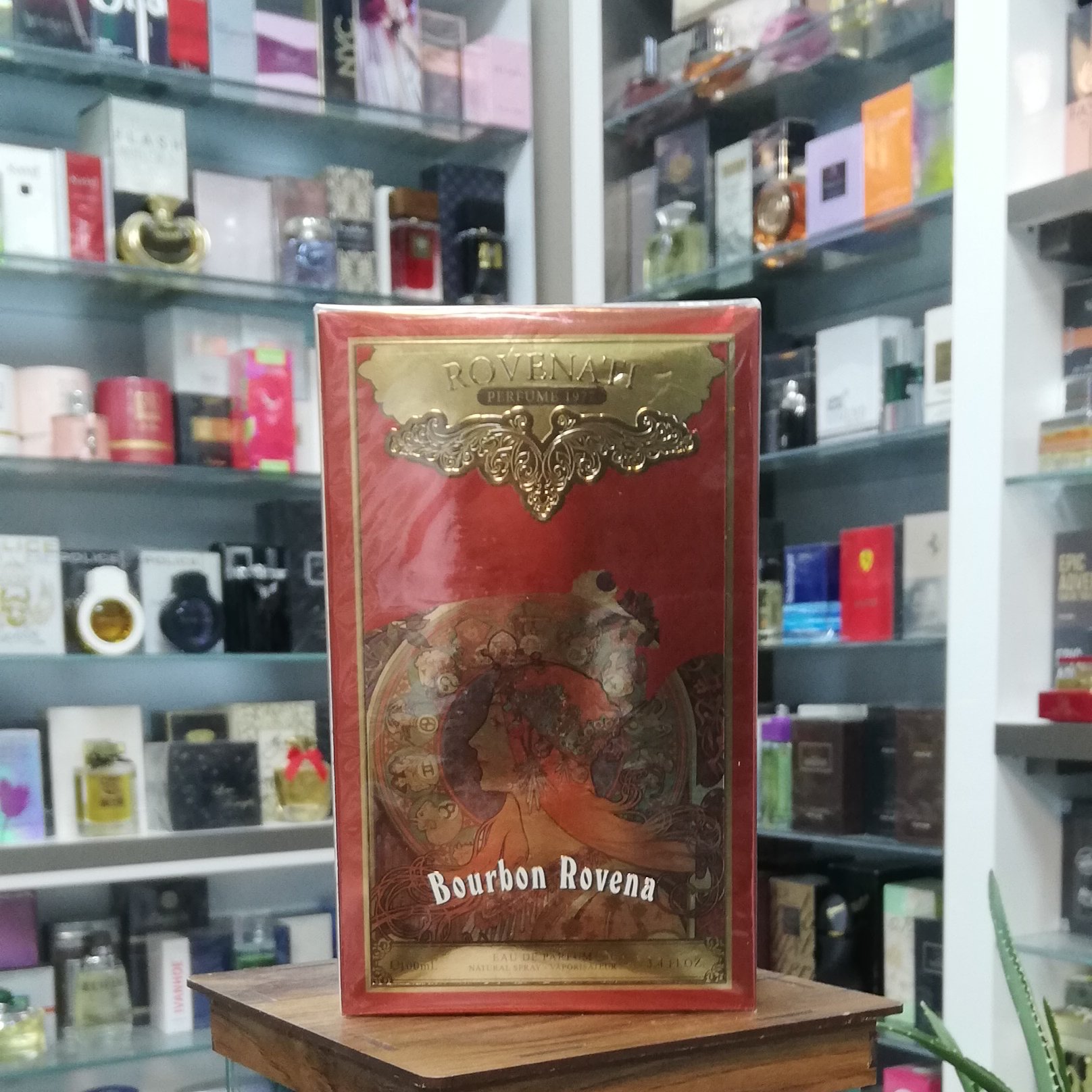 ادکلن زنانه روونا مدل بوربان رایحه کازاموراتی بوکت