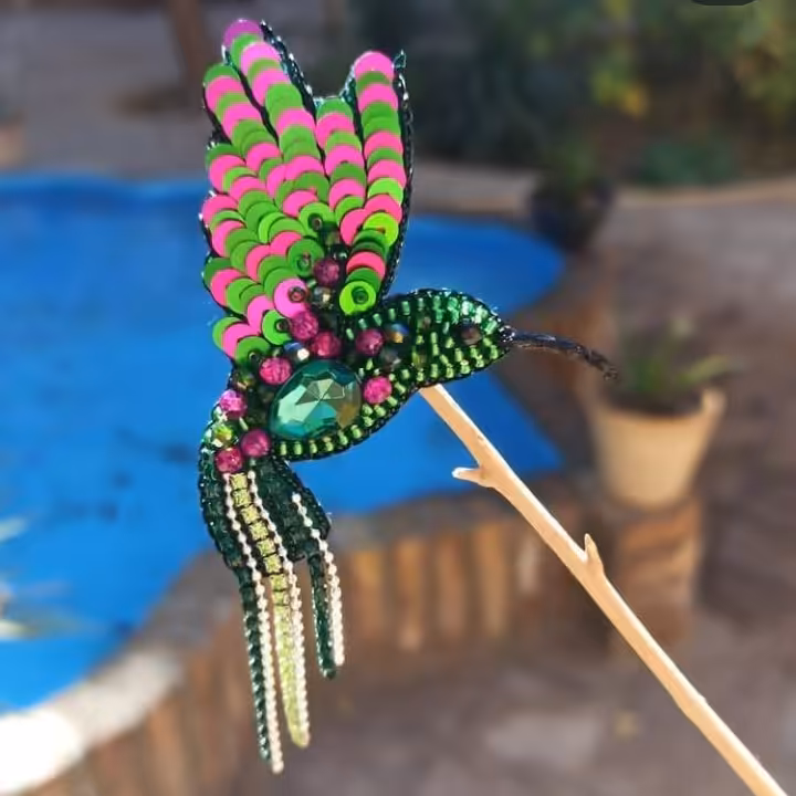 سنجاقسینه جواهردوزی مرغ مگسخوار