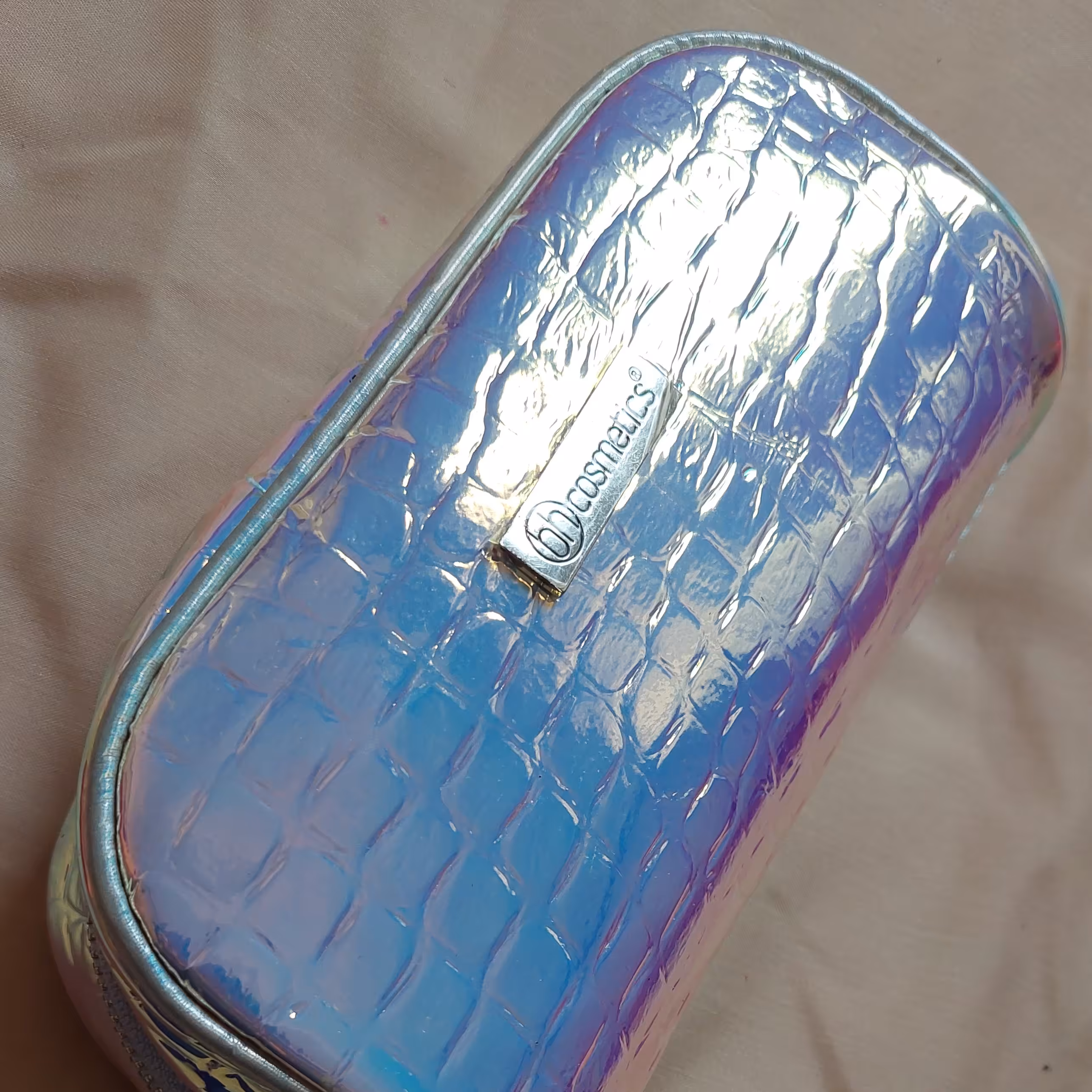 جامدادی هولوگرامی