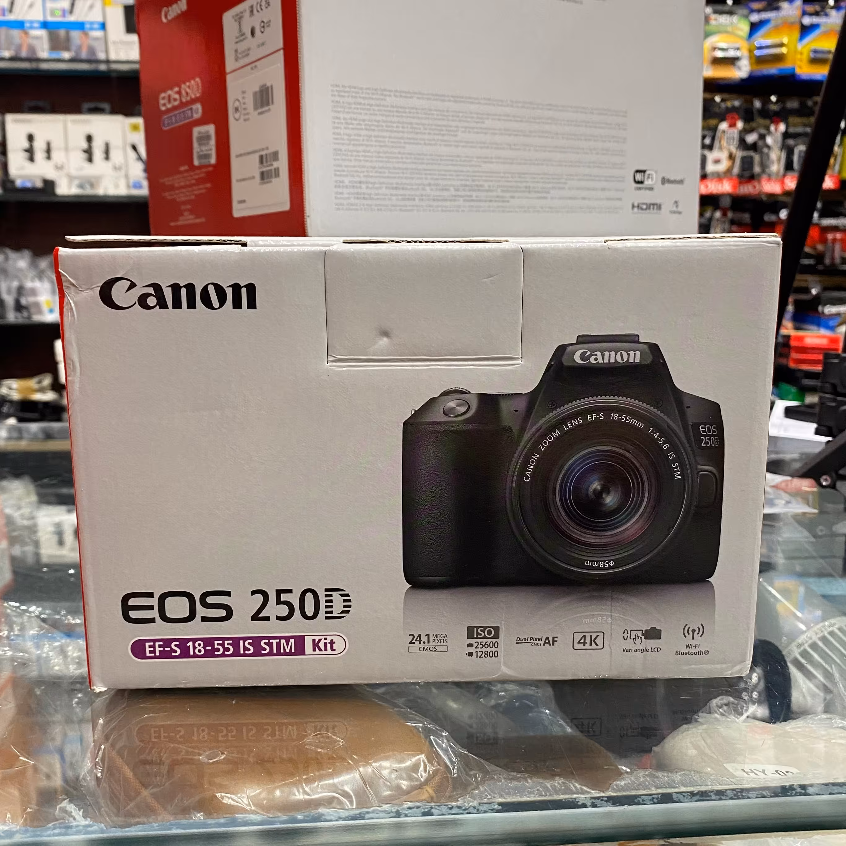 دوربین عکاسی کانن Canon 250D 18-55 IS STM