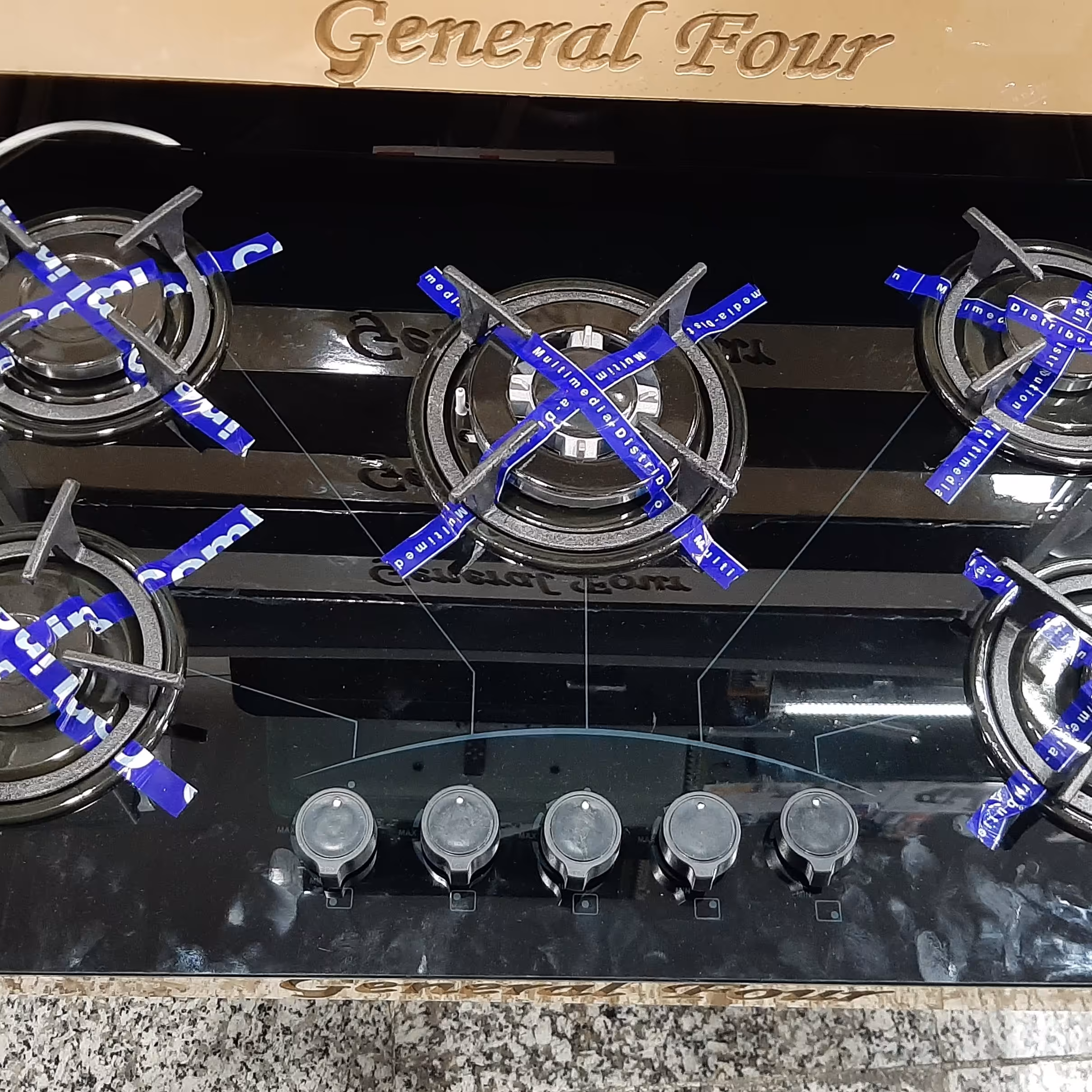 اجاق گاز رومیزی  5 شعله  دارای فندک سر شعله چدنی