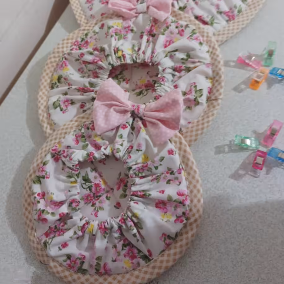 دمکنی دور کش و نوار دوزی شده