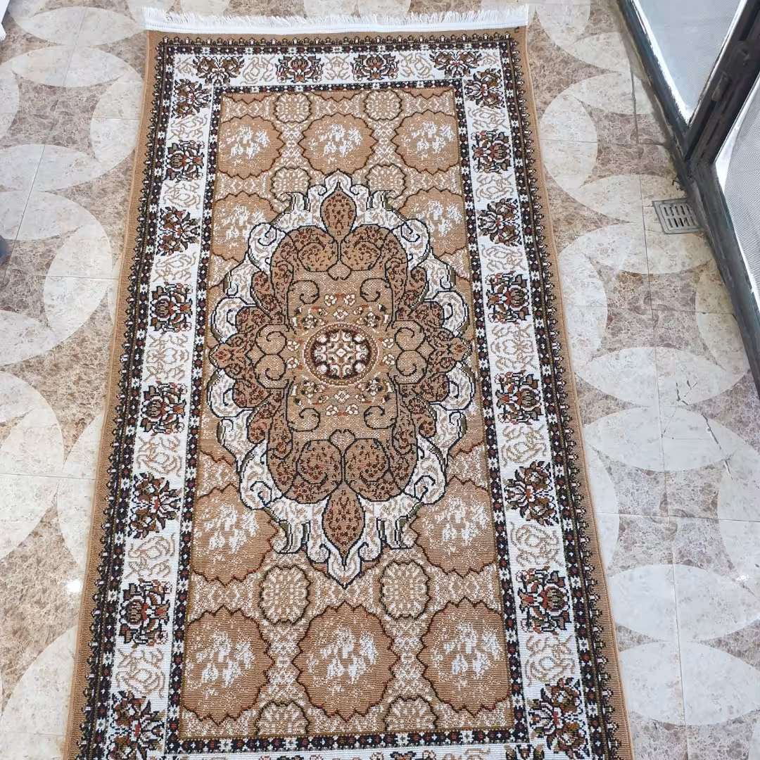 گلیم فرش ماشینی کاشان طرح چکاوک بادامی سایز1،5در1متر(هزینه ارسال باخریداروپس کرایه میباشد)