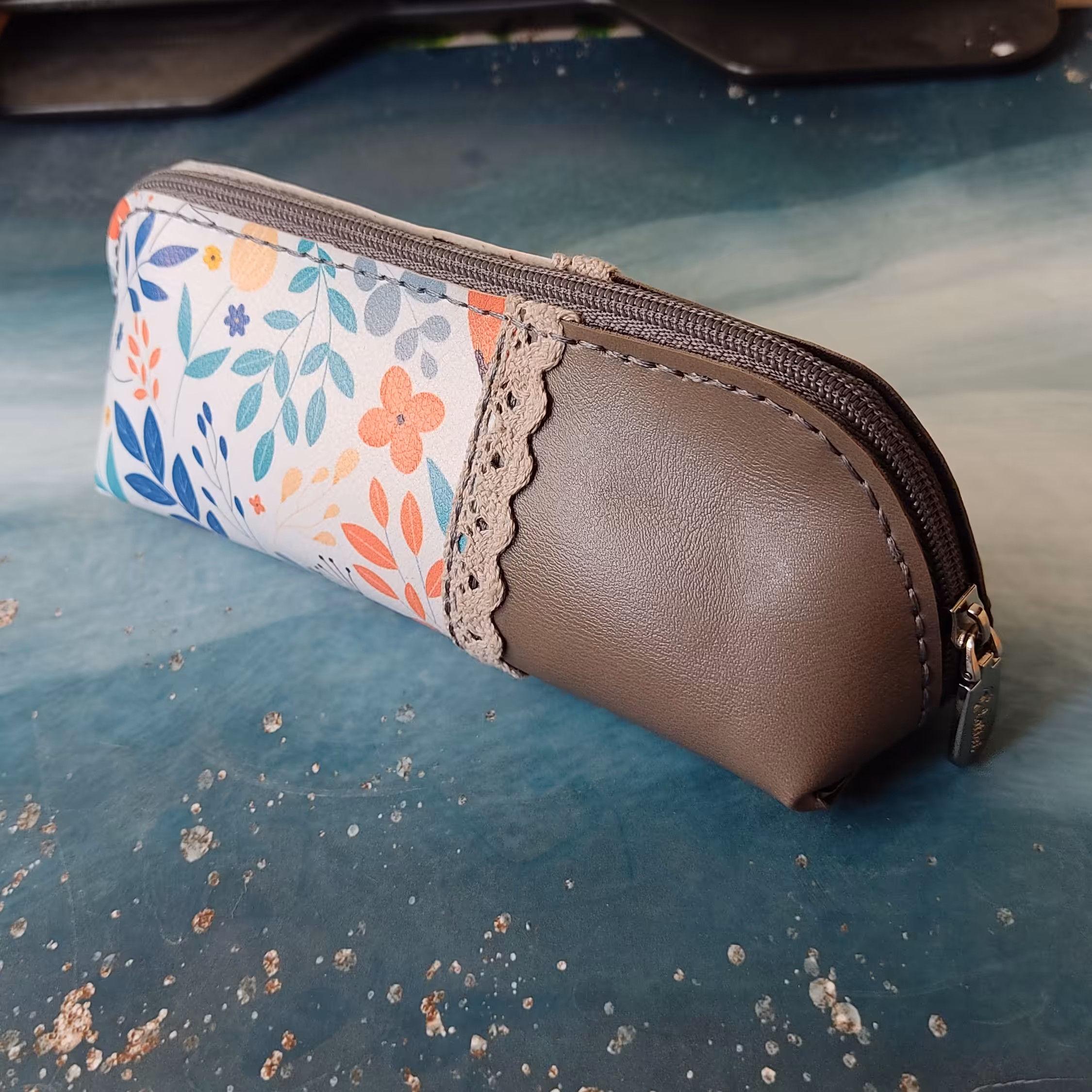 جامدادی و جای لوازم آرایشی چرمی 