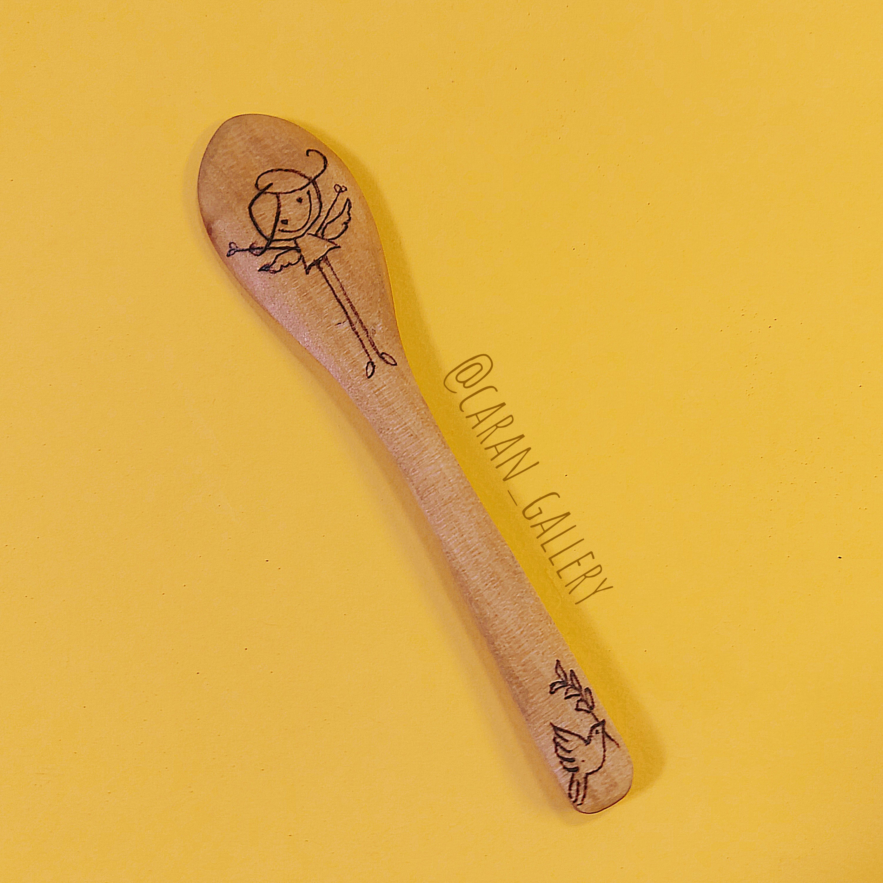 قاشق ماگ و عسل خوری  چوبی سوختنگاری شده با دست