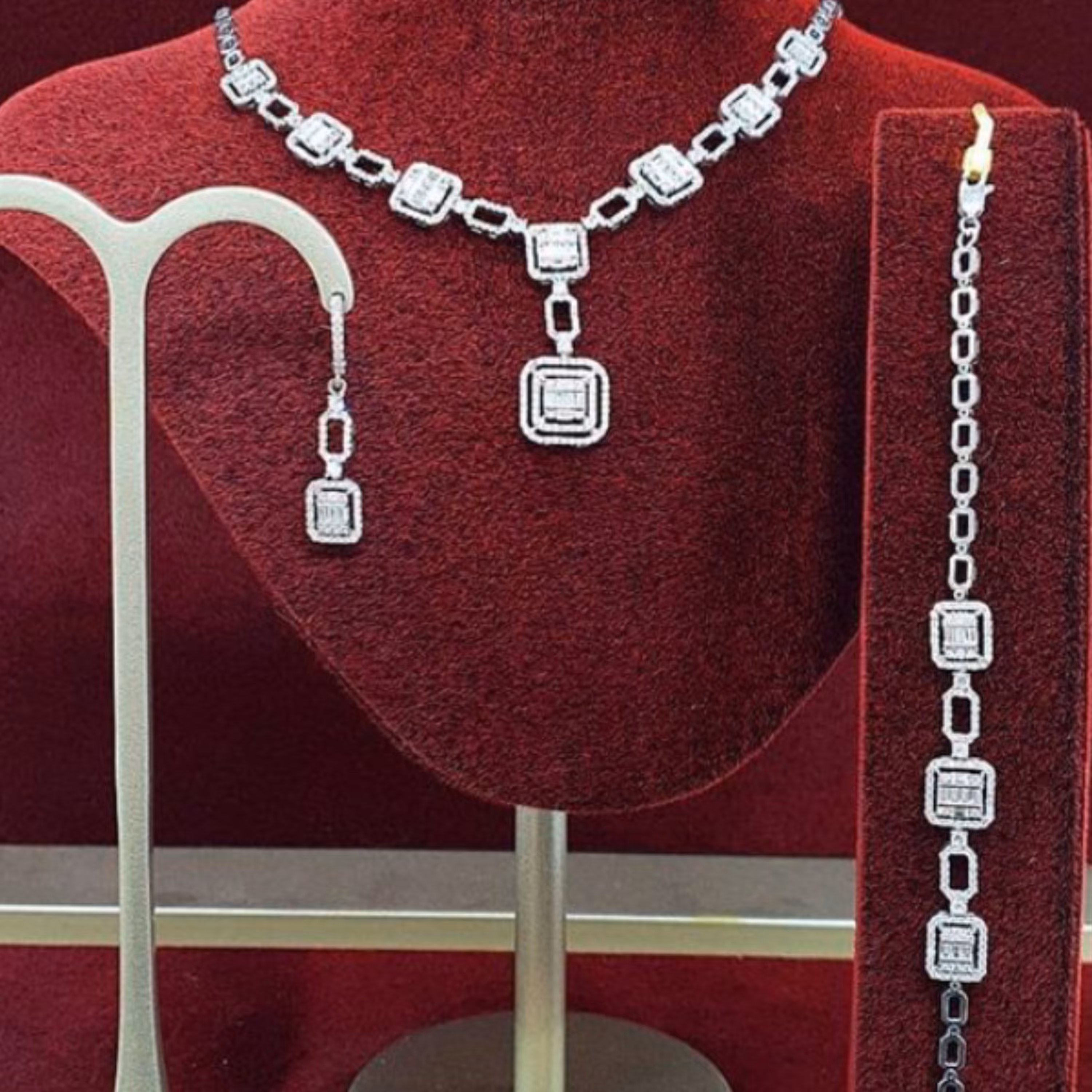 سرویس نقره طرح جواهری 107