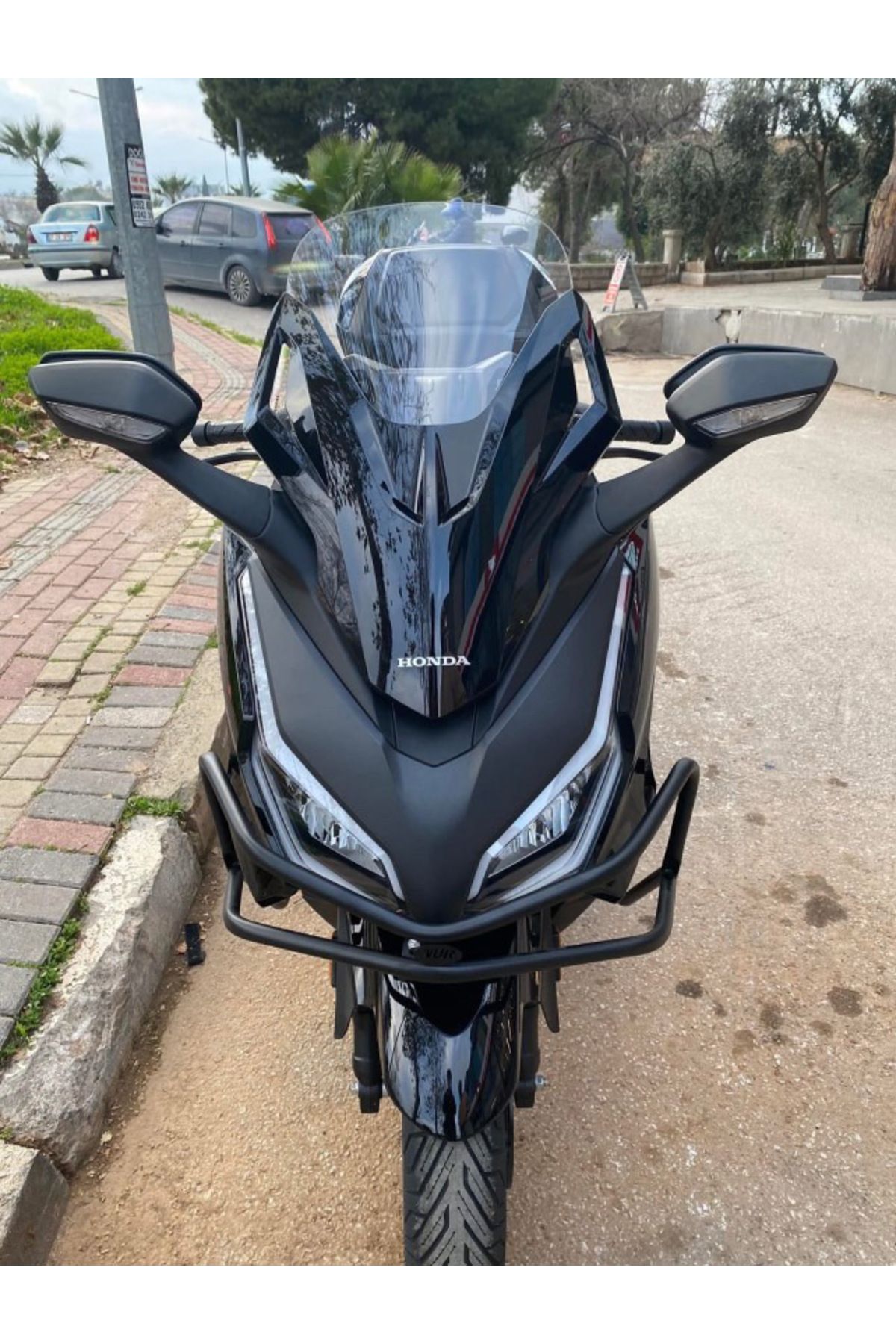 محصولات ضروری موتورسیکلت HONDA FORZA 250 PROTECTION IRON از جمله مجموعه پیچ Motohat Motosiklet