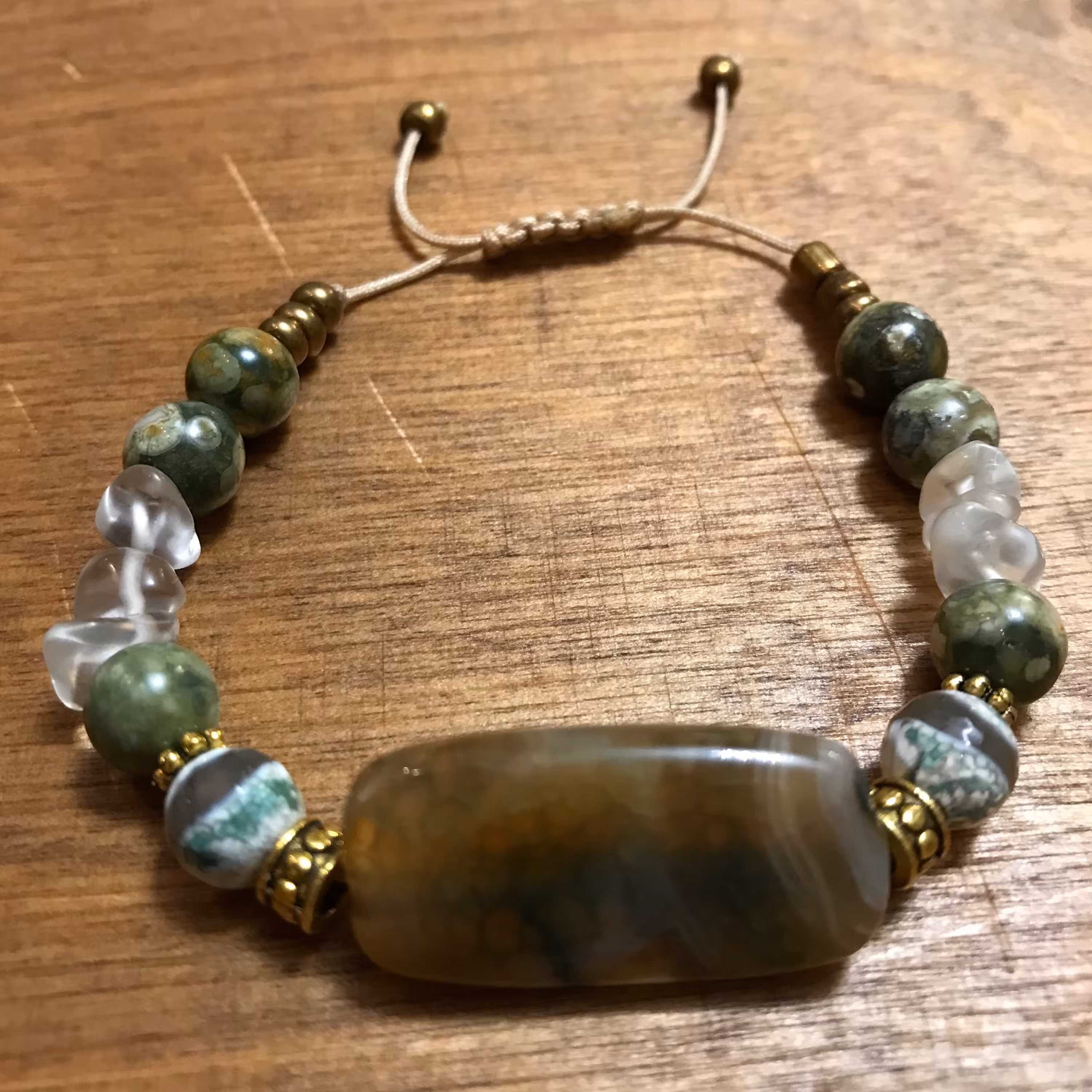 دستبند سنگ طبیعی