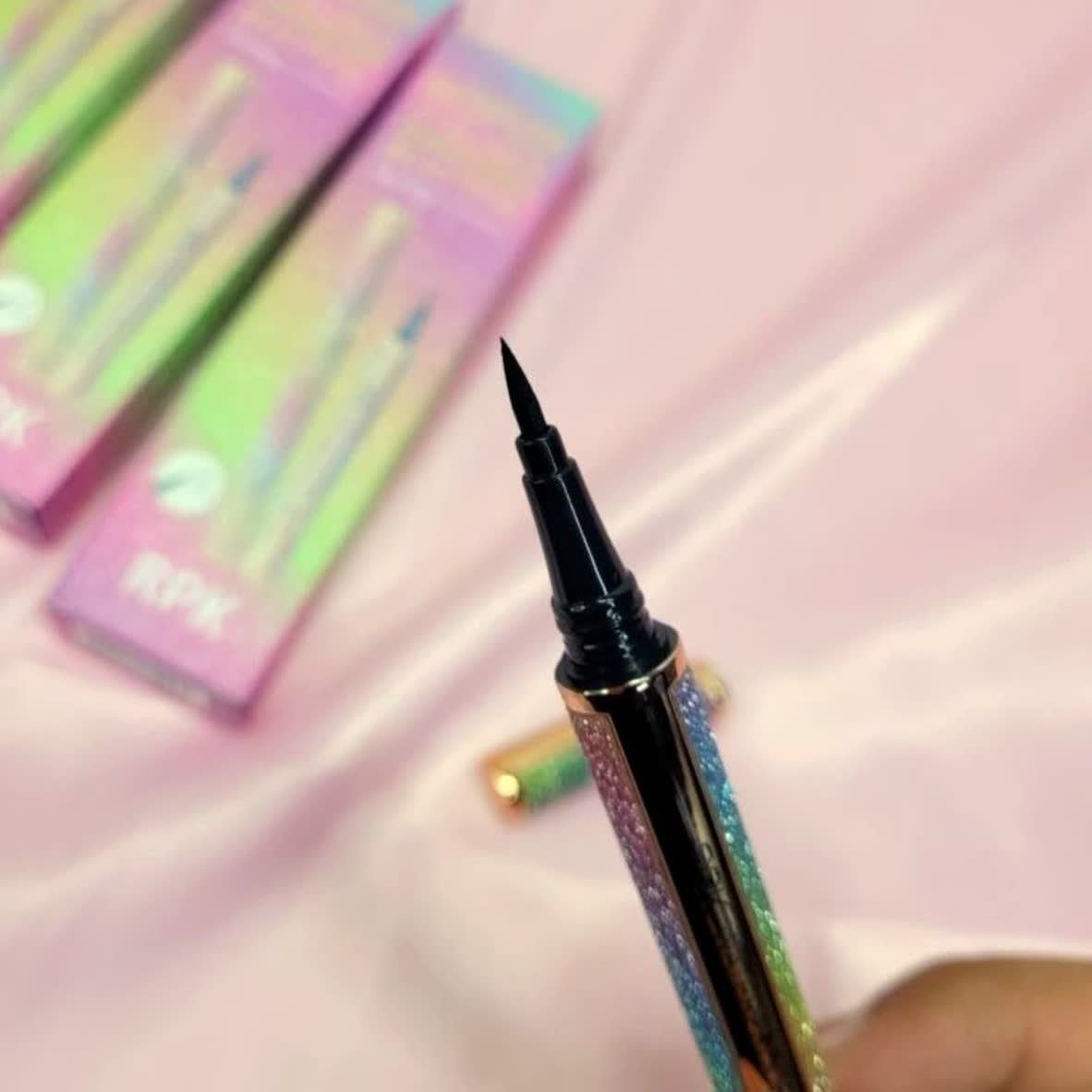 خط چشم ماژیکی