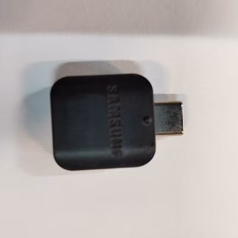تبدیل OTG رنگ مشکی مناسب برای اتصال فلش مموری به گوشی هایی با پورت type c