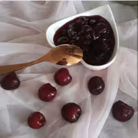 مربای آلبالوی خانگی. خوش طعم و خوش رنگ. 1000گرم