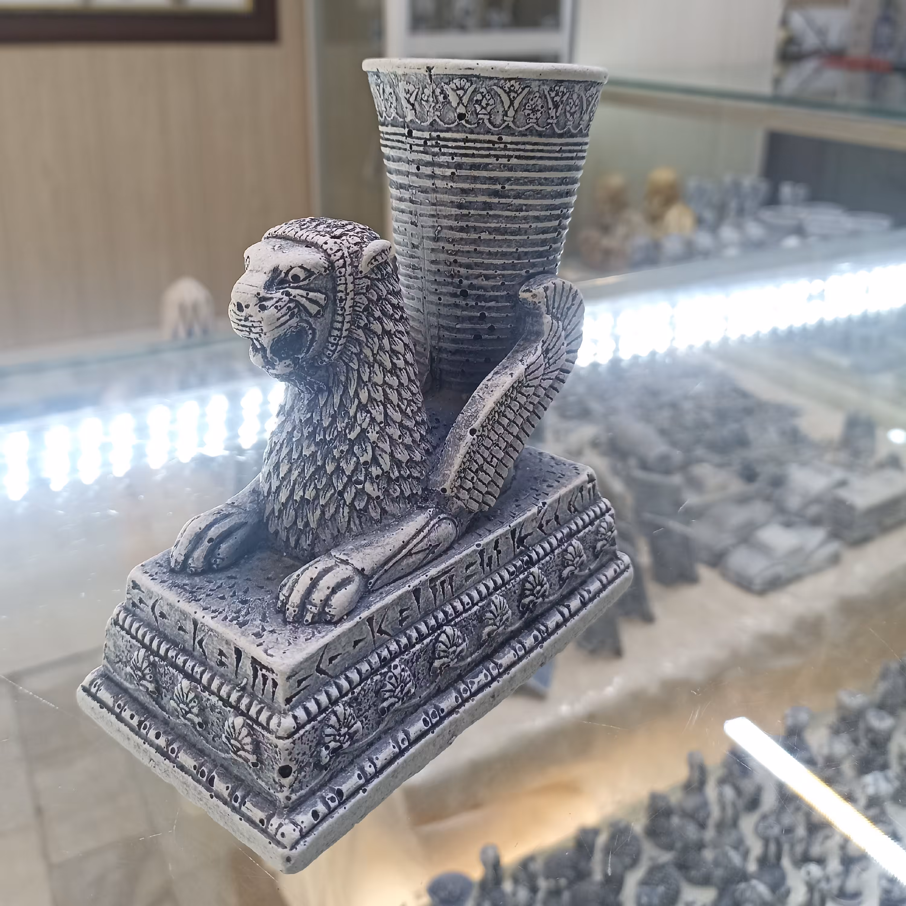 مجسمه ریتون شیر  پاسارگاد