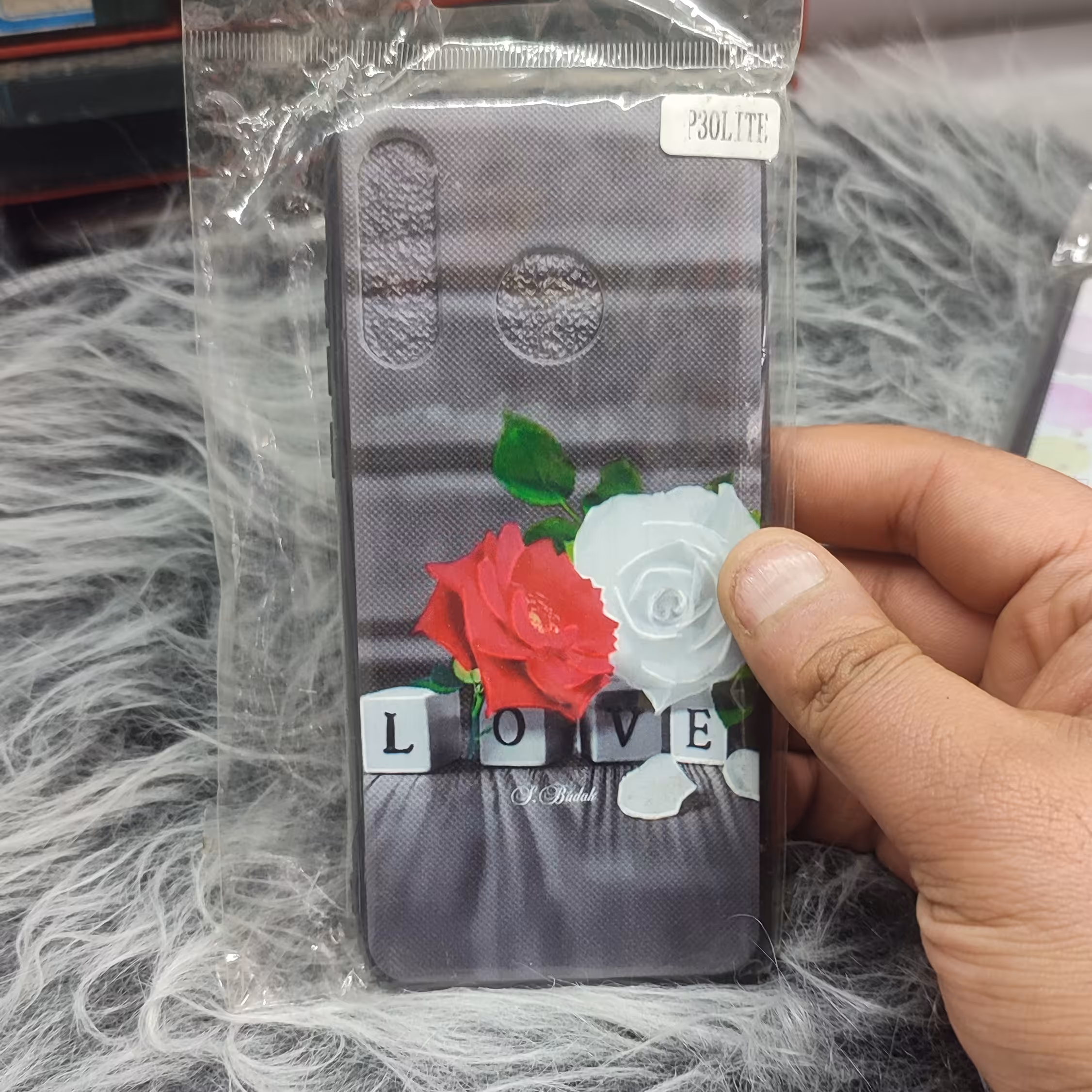 کاور  طرحدار P30 LITE 