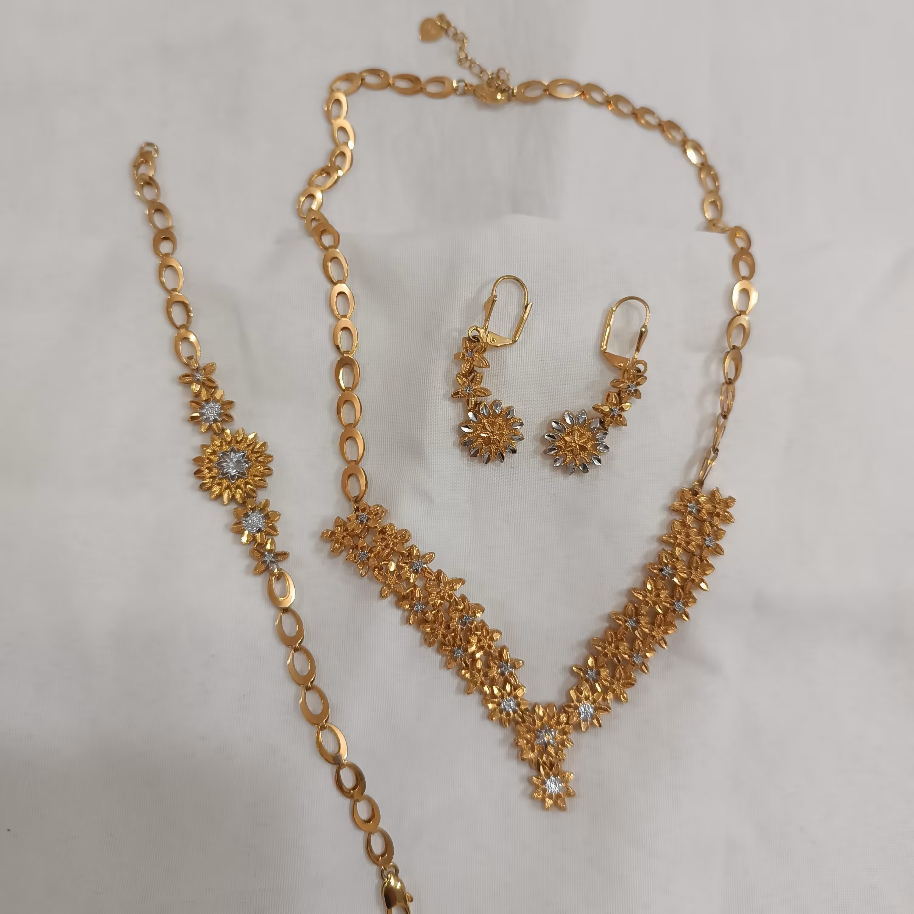 سرویس گندمک مارک معتبر  ژوپینگ  رنگ ثابت ضد حساسیت