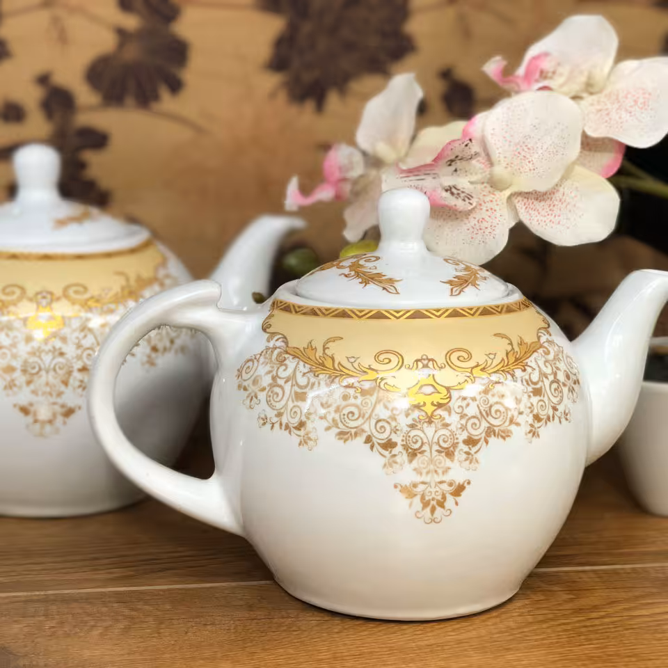 قوری چینی مدل دلجین کرم چینی میلاد بسته دو عددی سفید