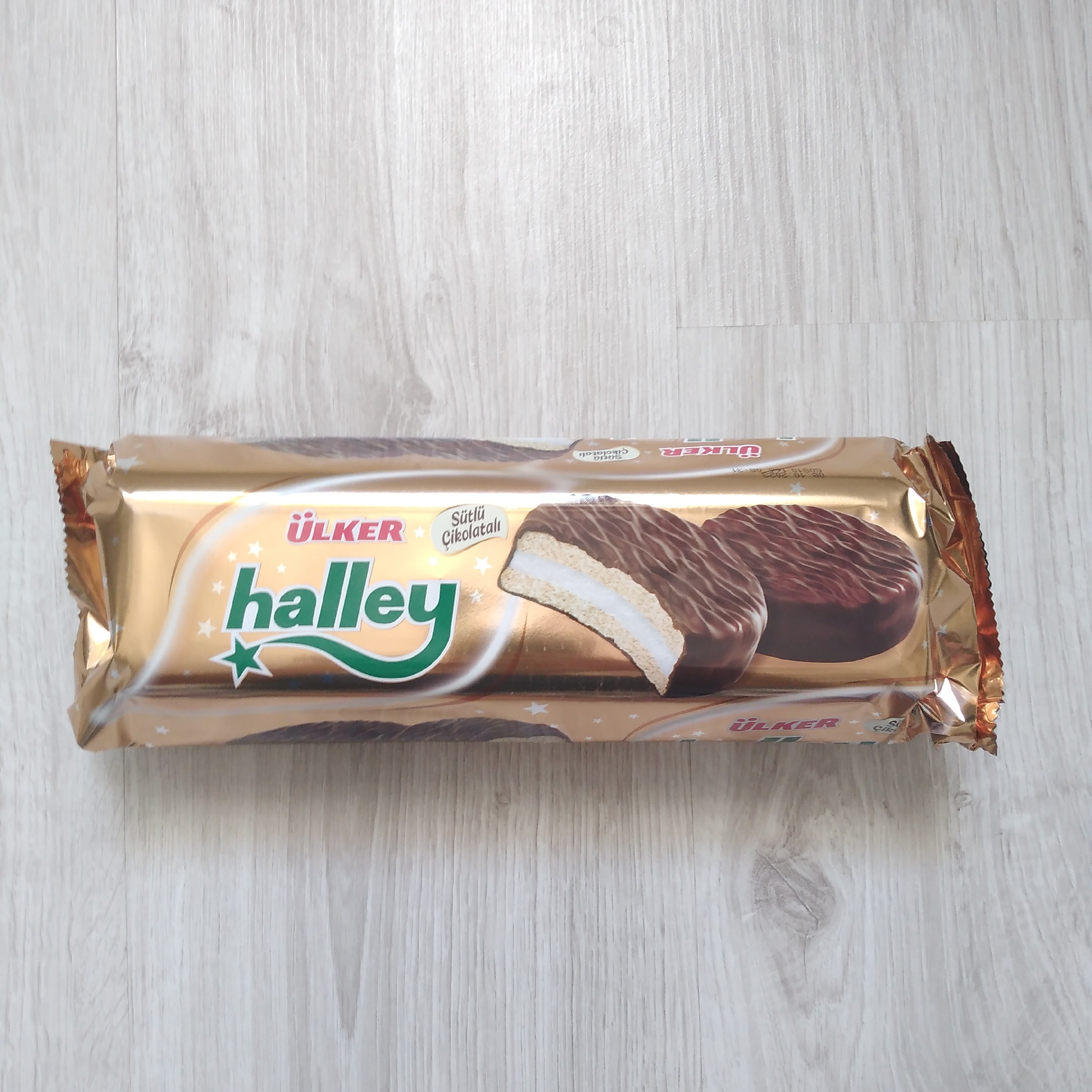 بیسکوییت روکش شکلاتی و مغز مارشملو (والس) هالی ترکیه Ulker halleyبسته 8 عددی 240 گرمی