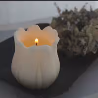 شمع گل لاله زیبا