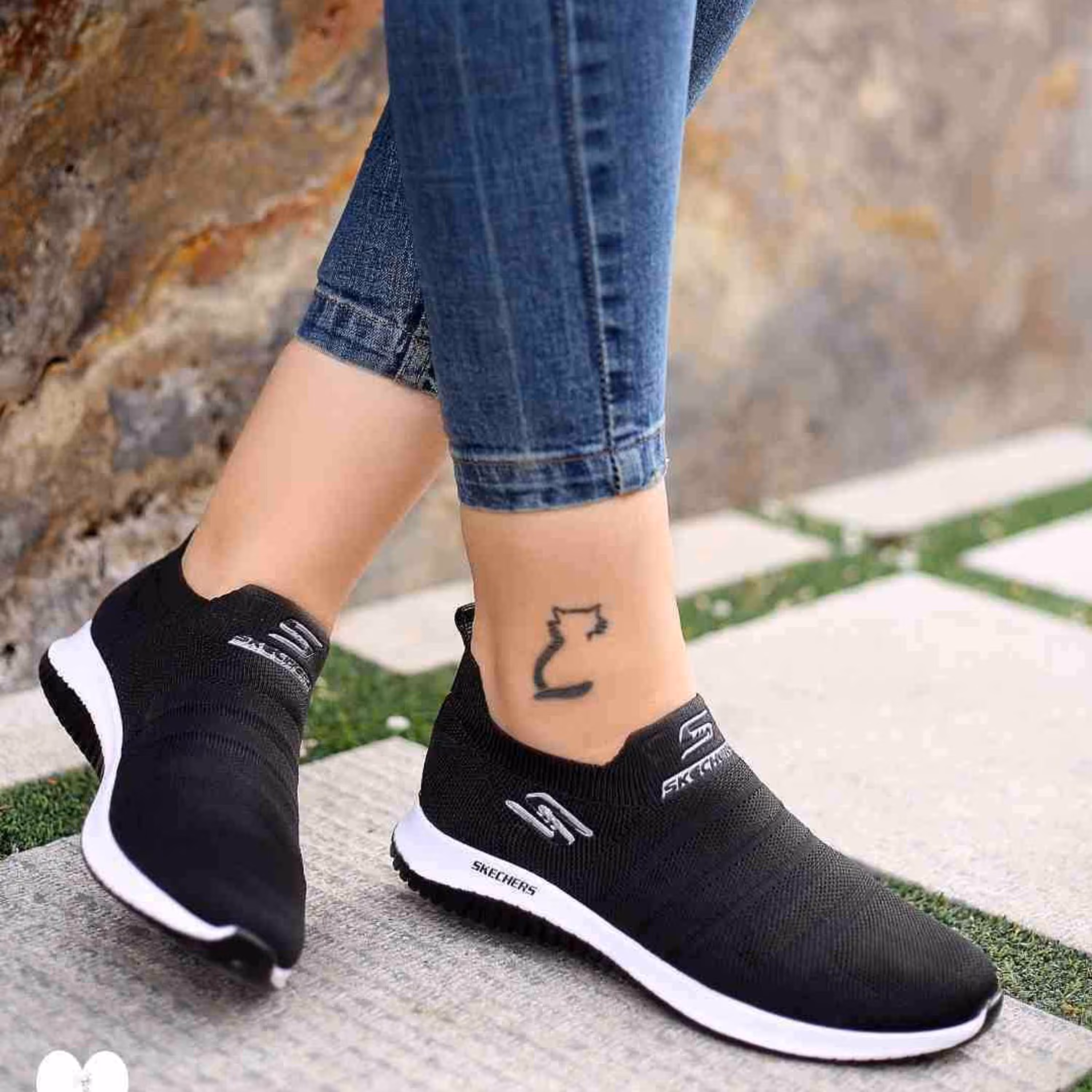 کفش مخصوص پیاده روی مدل اسکیچرز