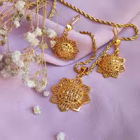 نیم ست رنگ ثابت طرح گل زیبا و شیک