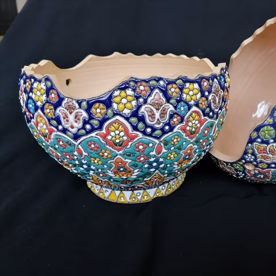 کاسه میناکاری شده