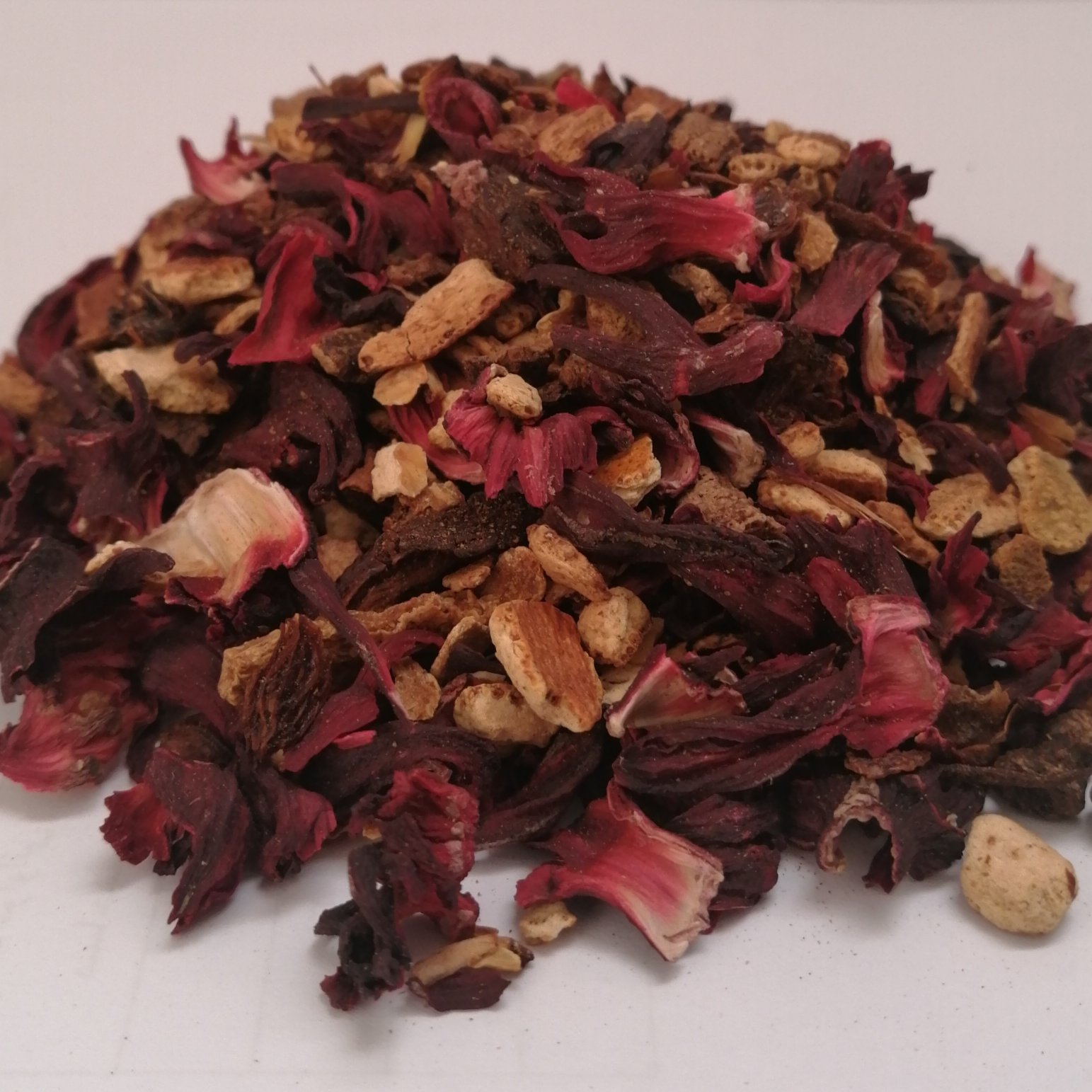دمنوش پرتقال و چای ترش