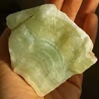 سنگ راف غووولپیکر وارداتی آراگونیت سبز لیمویی بسیار کمیاب 100 در 100 طبیعی شاهکار خلقت خاص
با قابلیت ساخت چندین نگین خاص