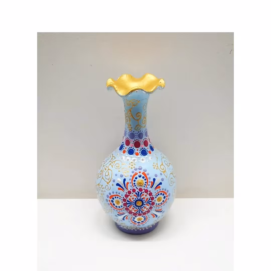 گلدان سفالی لب چین نقطه کوبی و پتینه