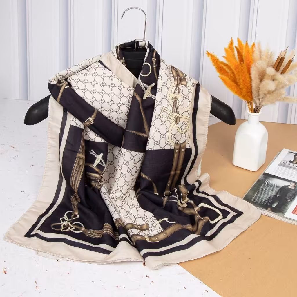 شال نخی بسیار لطیف  در 6طرح متنوع