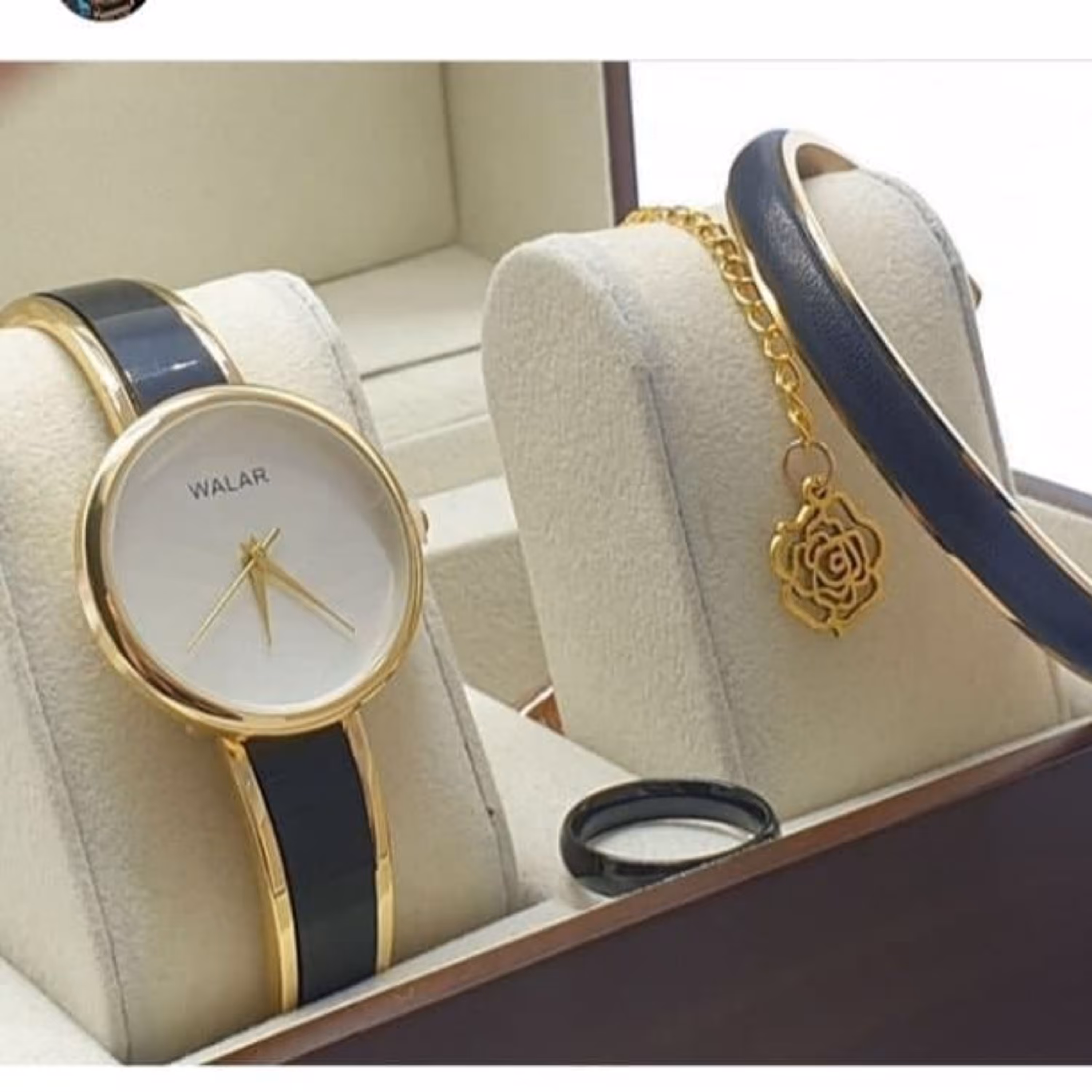 ساعت والار زنانه طرح سرامیکی مشکی