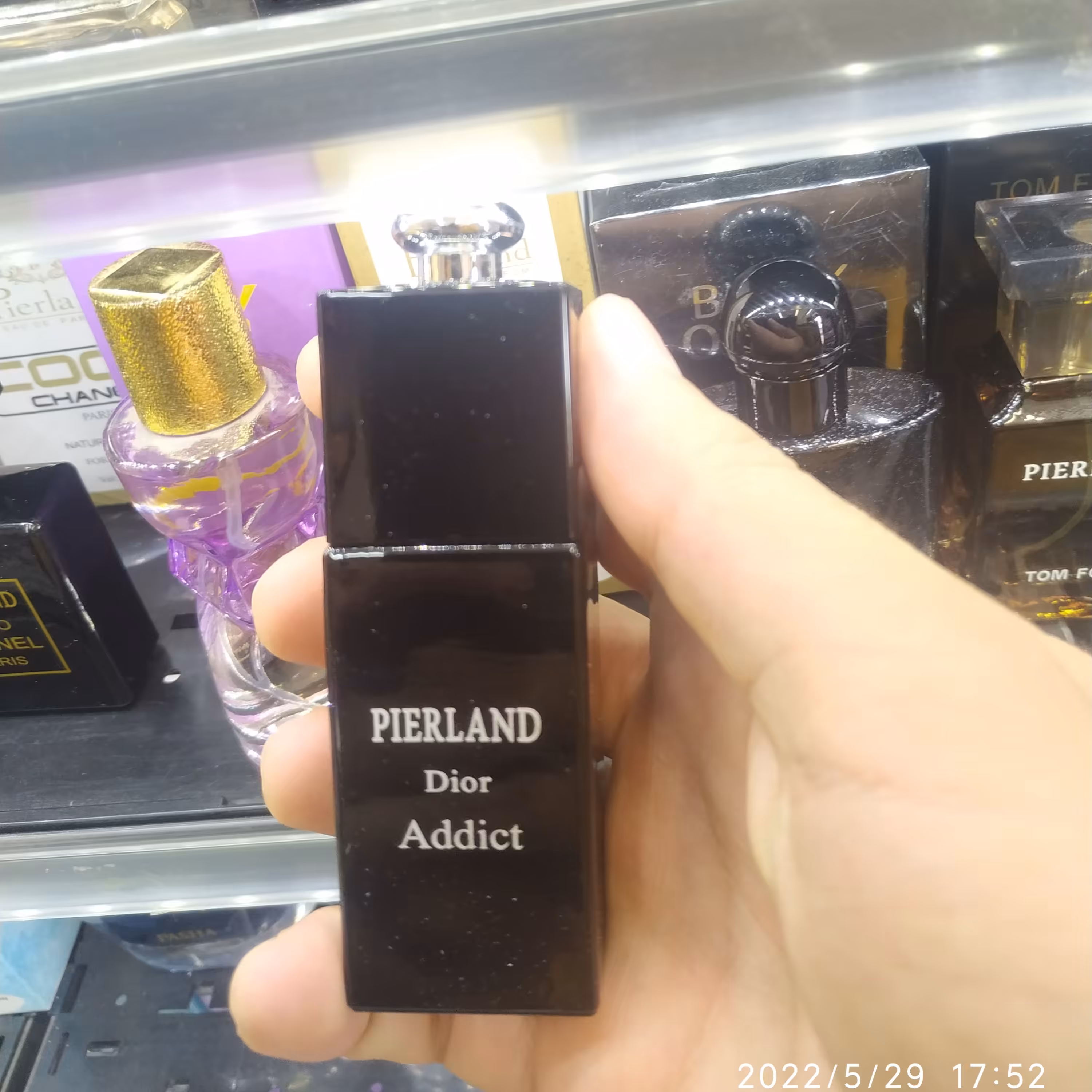 ادکلن مینیاتوری پیرلند با رایحه دایور ادیکت (ادکلن مردانه دایور ادیکت)