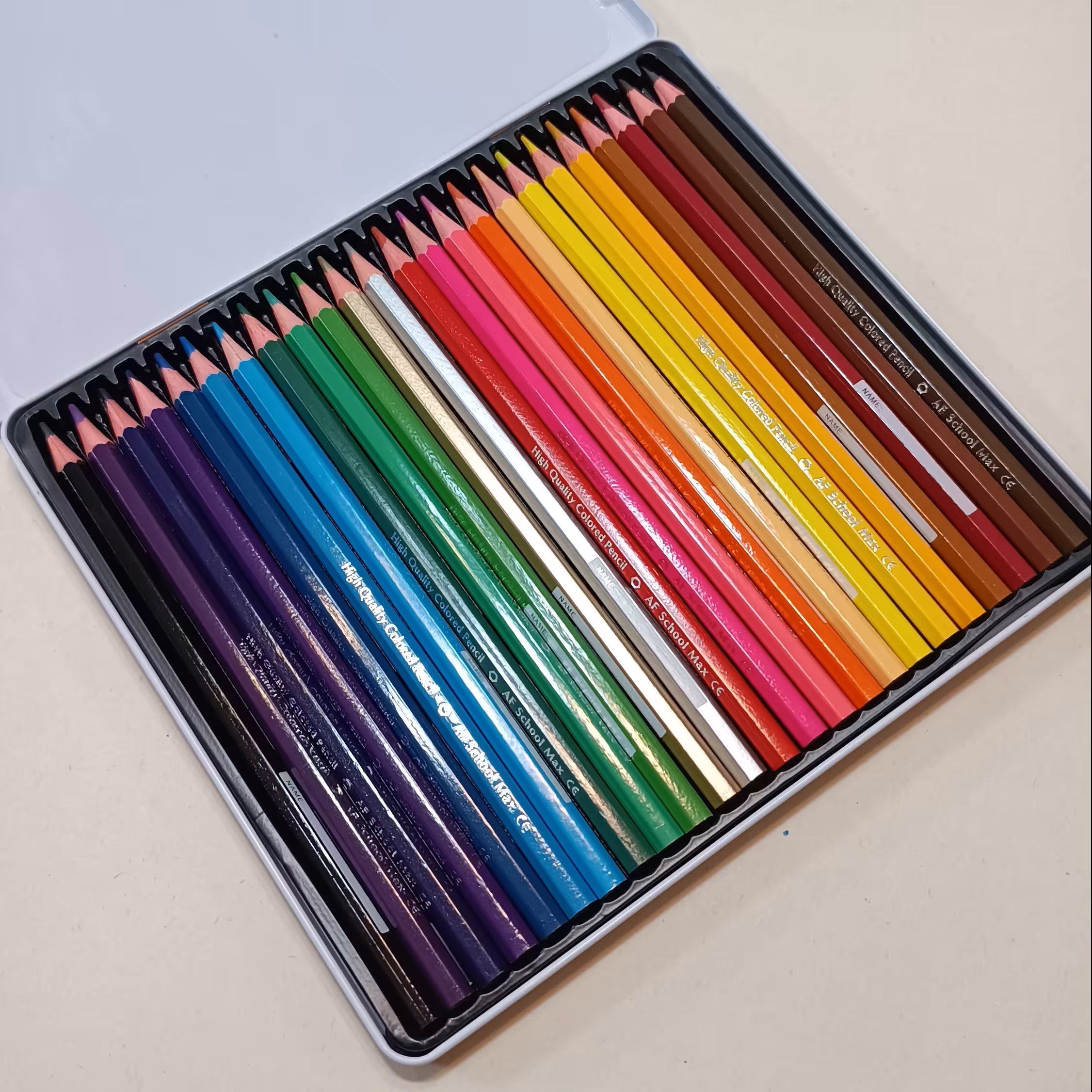 مدادرنگی 24 رنگ مداد رنگی 24 رنگ جعبه فلز اسکول مکس 