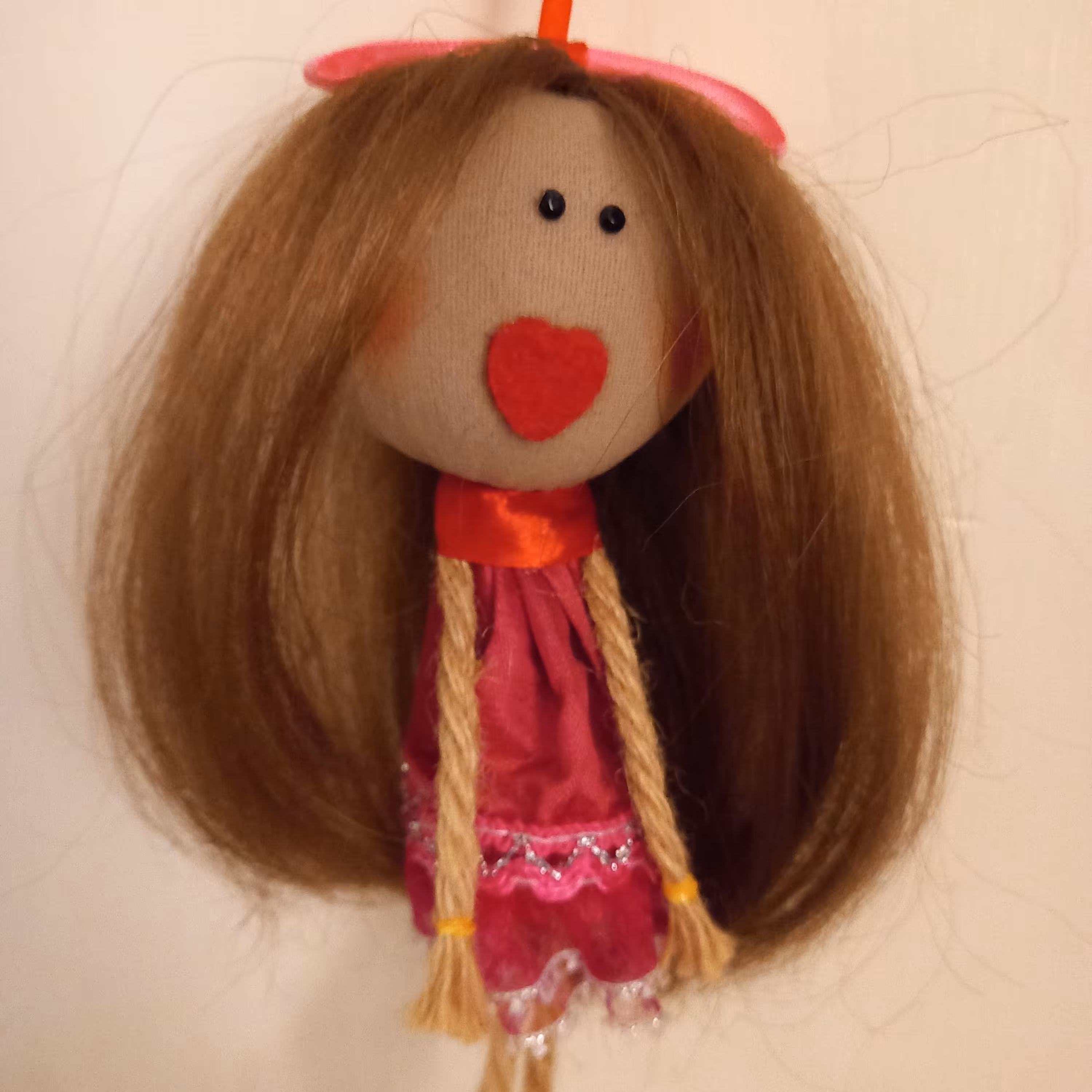عروسک دست ساز با موهای طبیعی