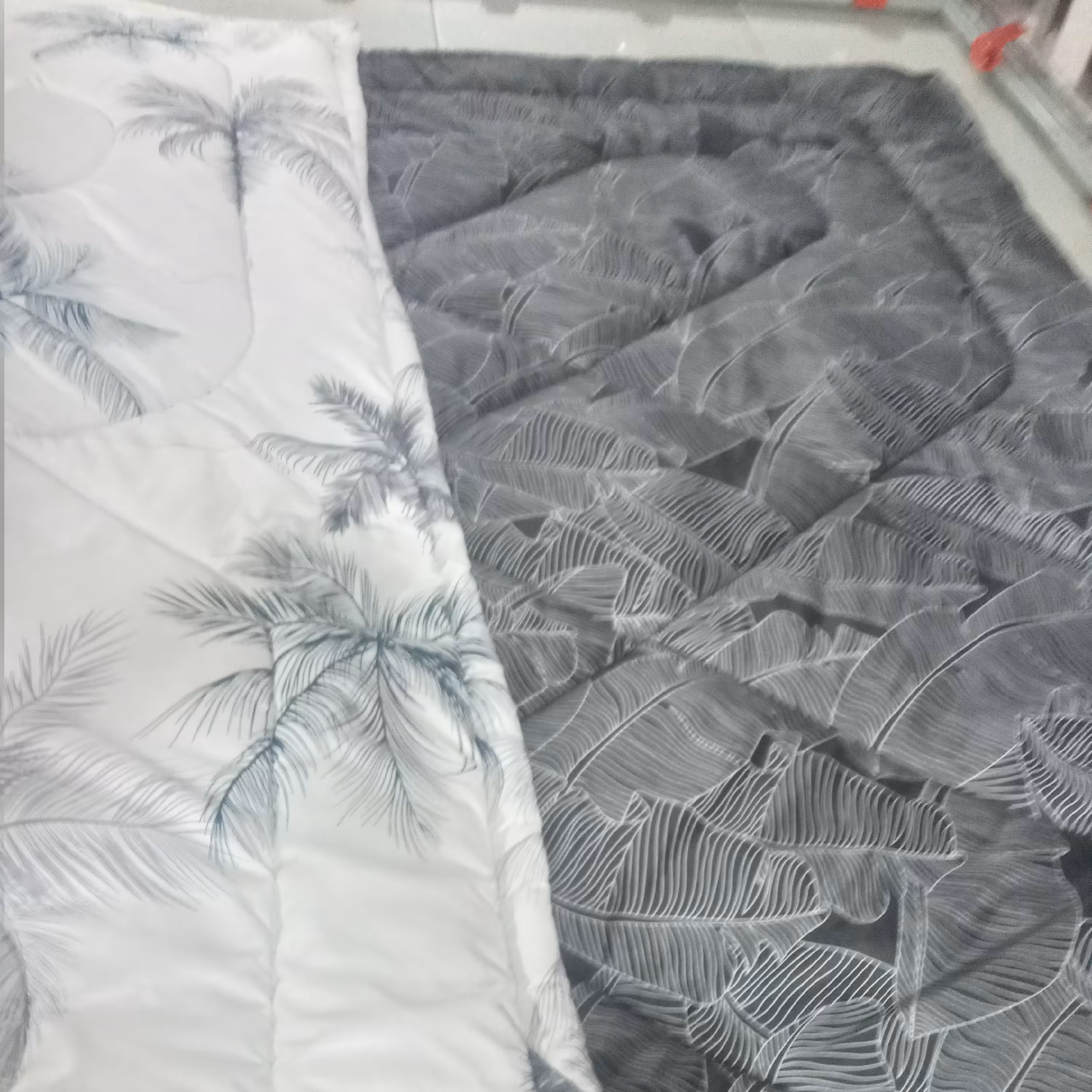 روتختی دونفره 6 تیکه دورو طرح 1402 پرفروش شیک طوسی سفید