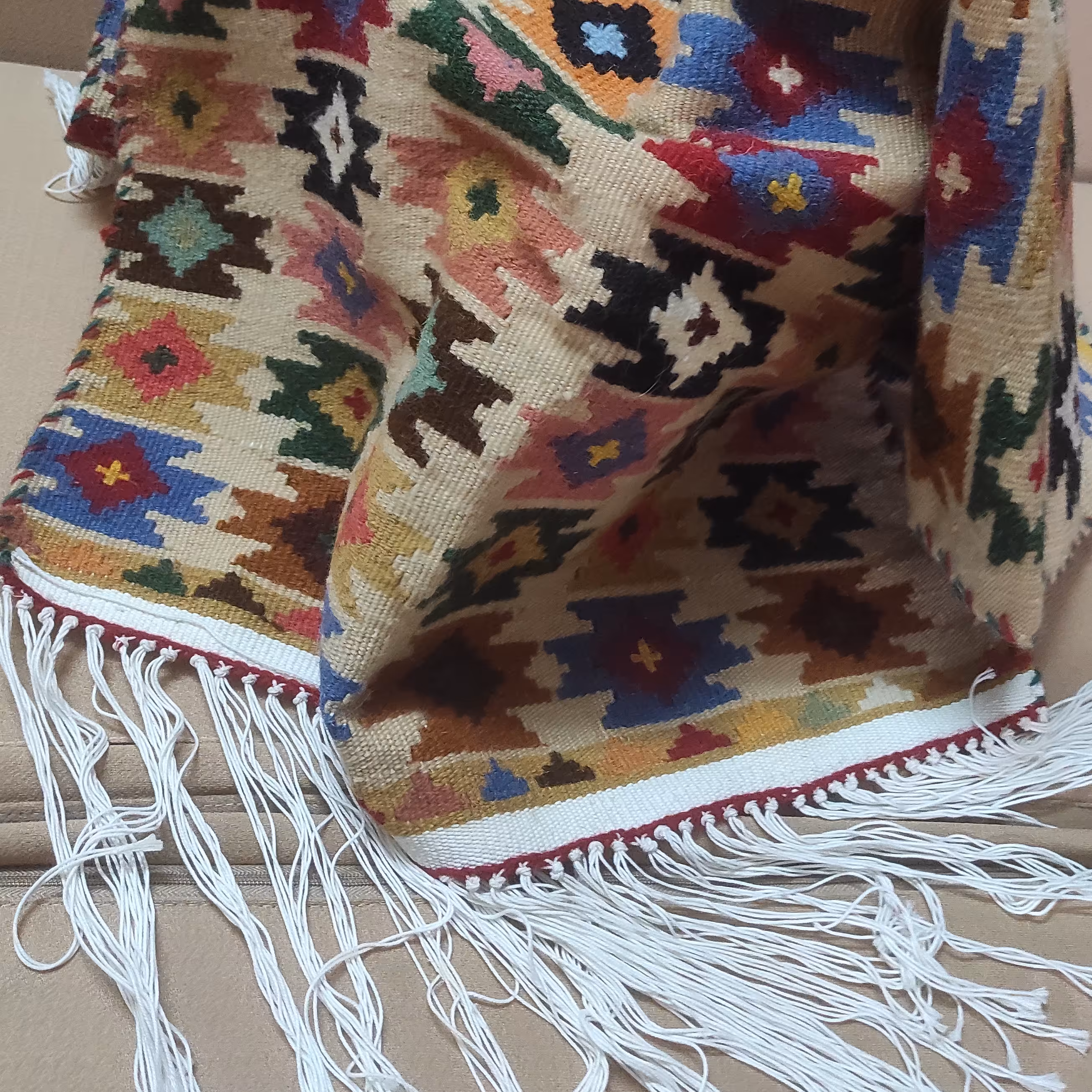 گلیم قالی قالیچه دستبافت پشم