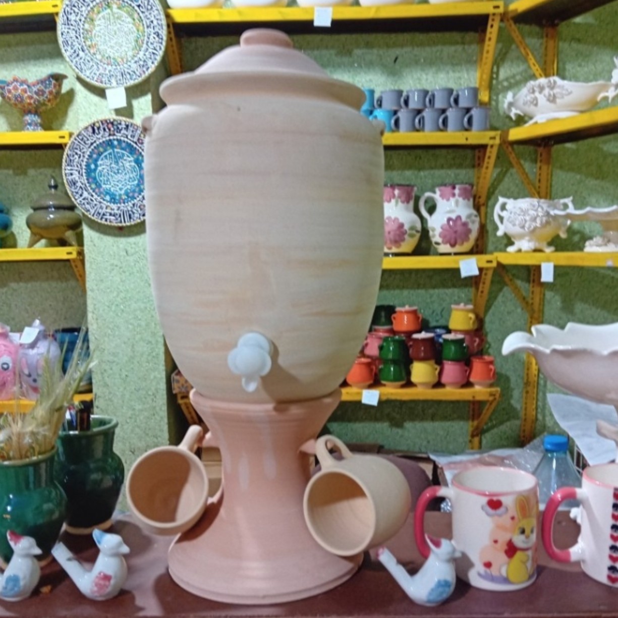 کلمن سفالی همراه دو لیوان